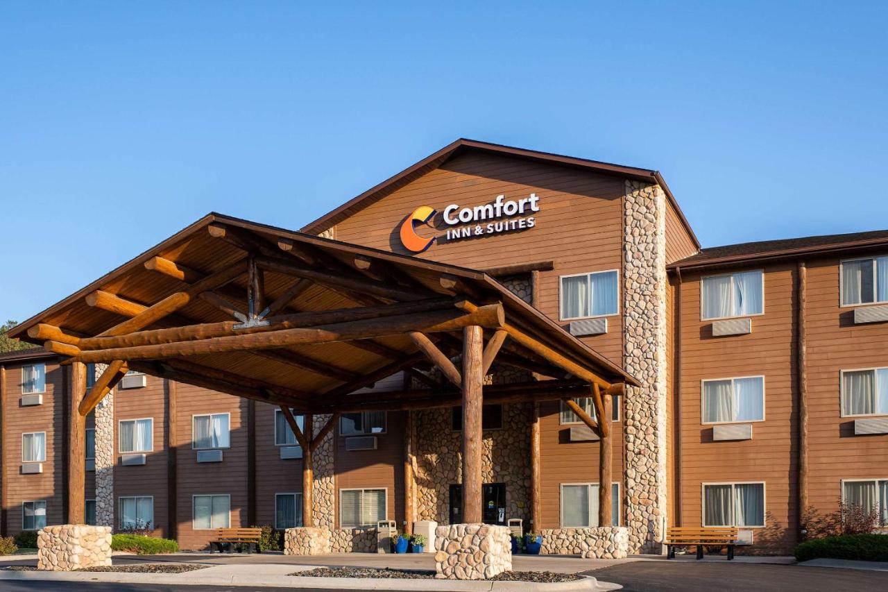 Comfort Inn & Suites Custer