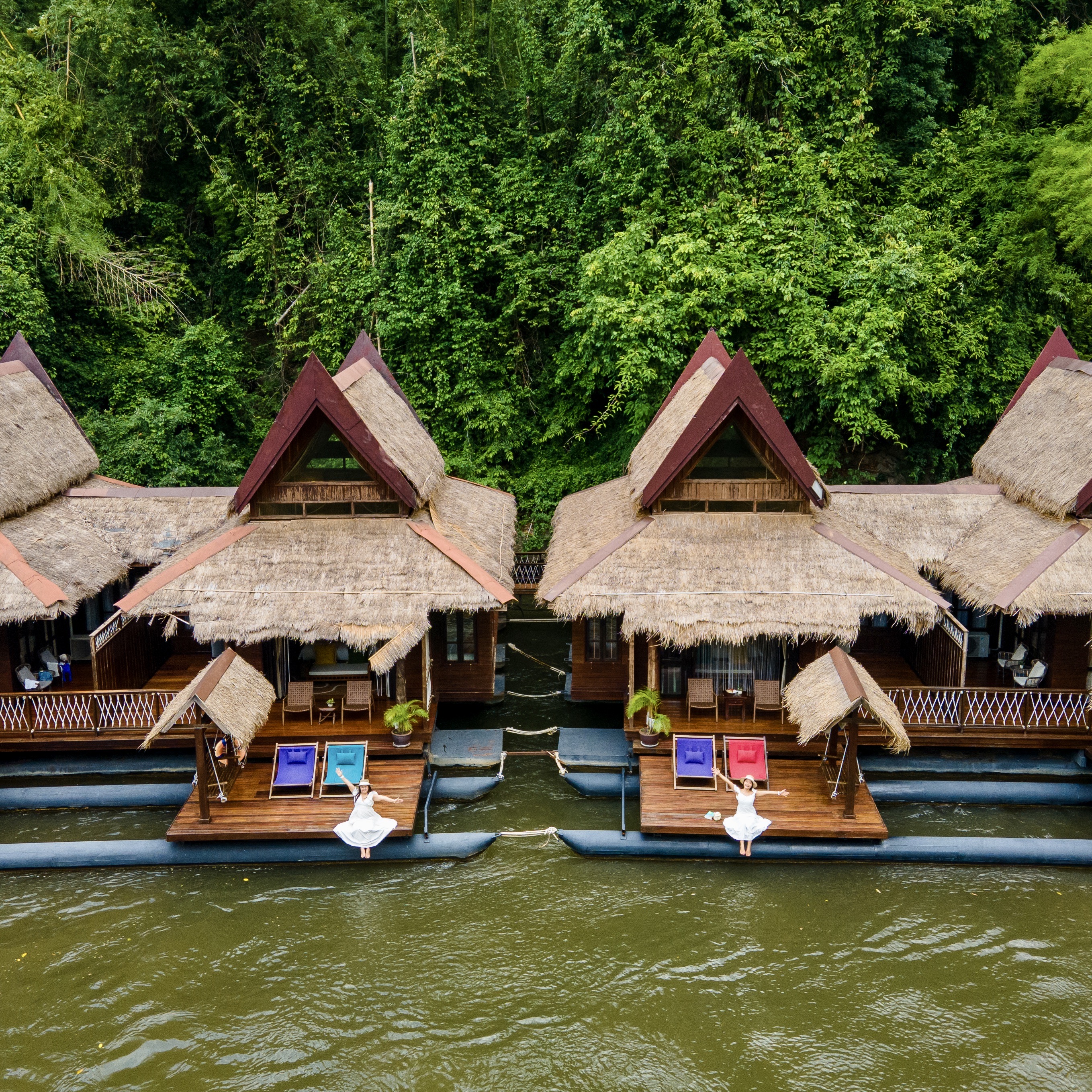 77Floathouse Kanchanaburi Hotel