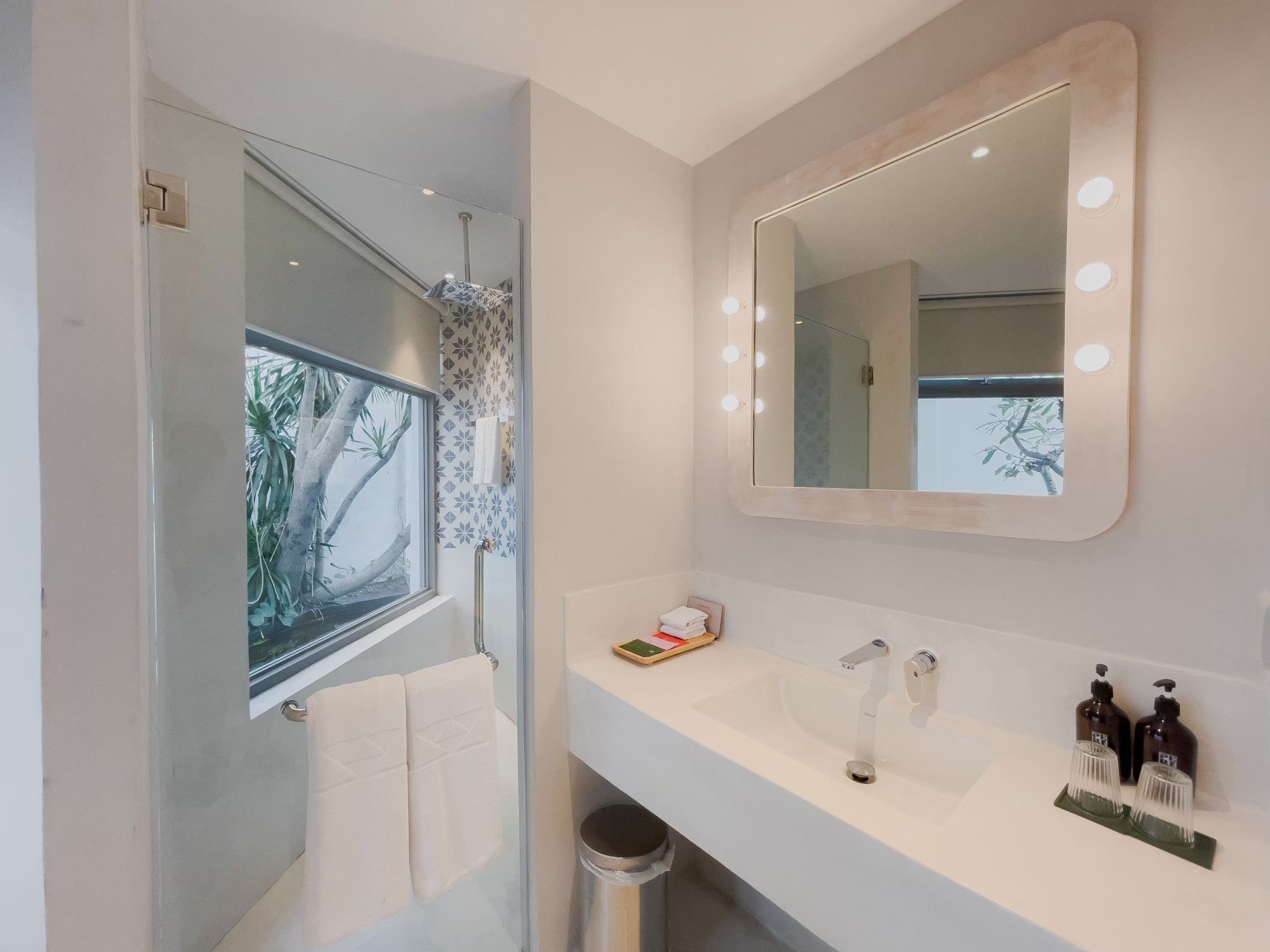 2 Bedroom Suite 712 07