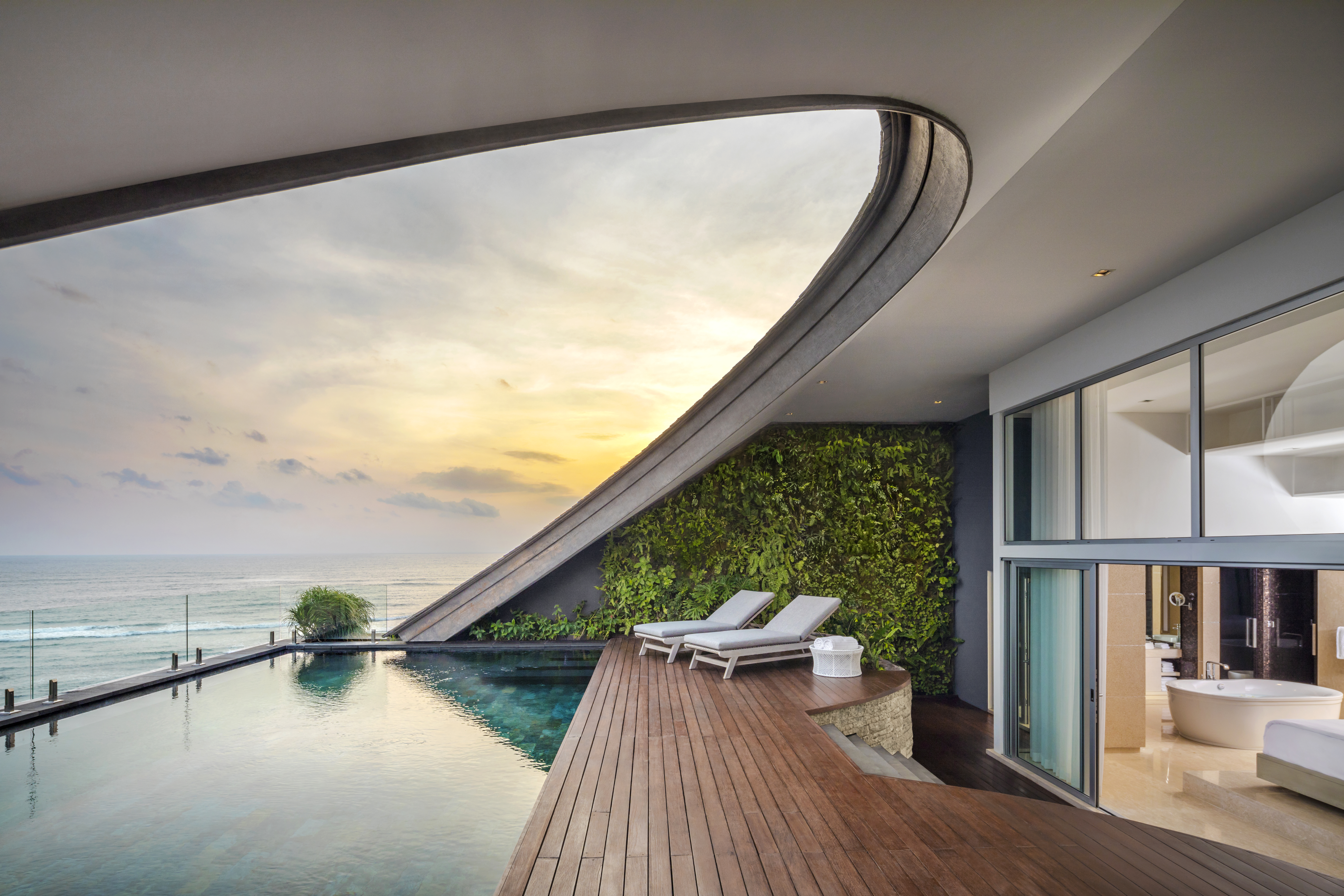 COMO Penthouse Private Pool Deck (1)