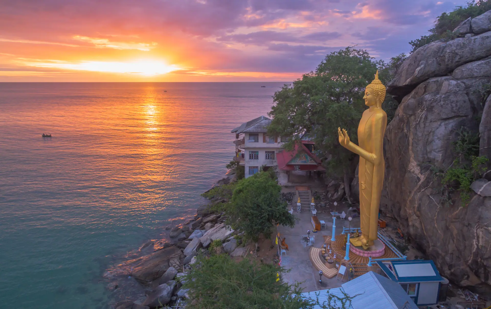 Shutterstock 767276275