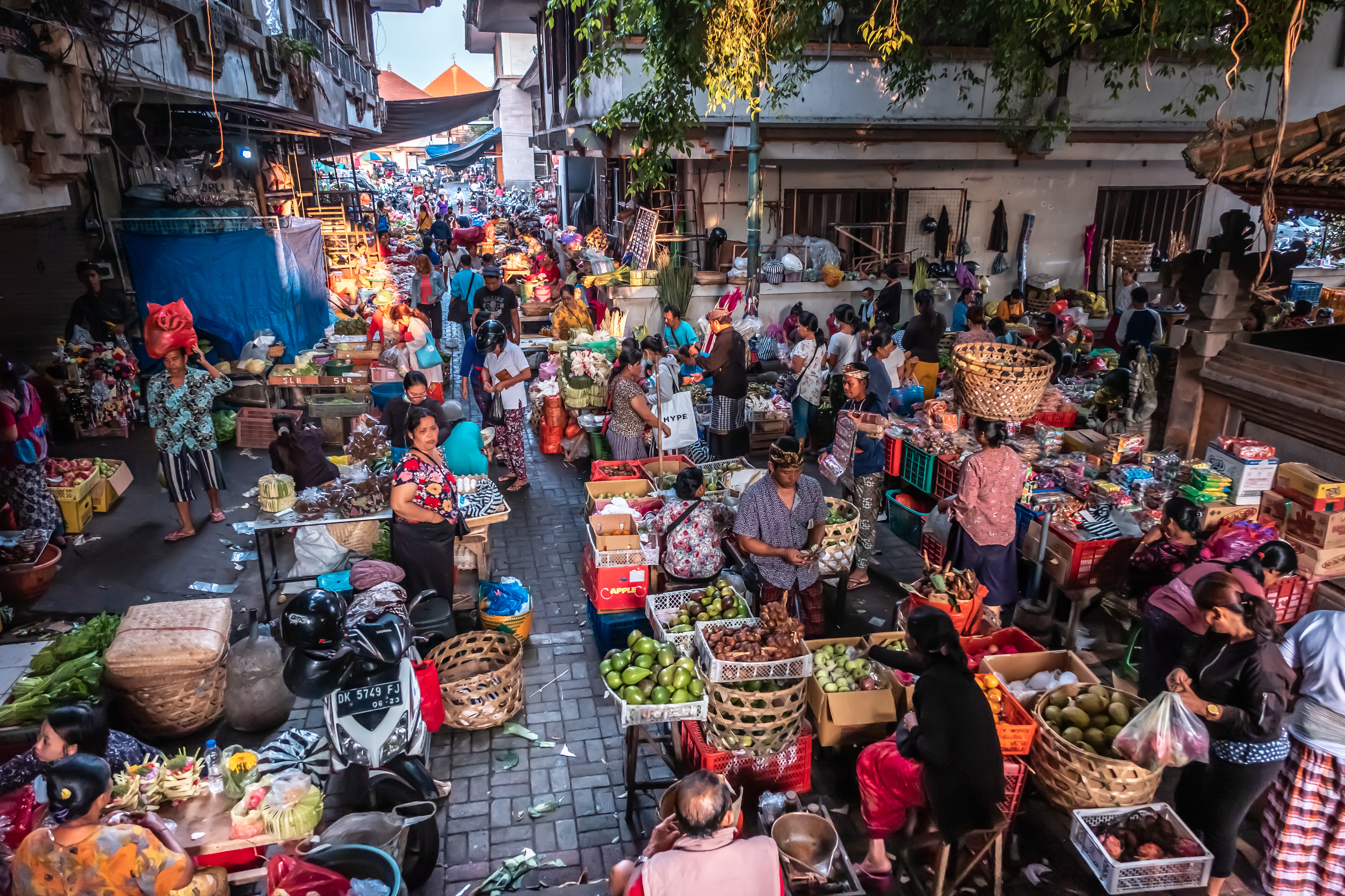 Shutterstock 1724300656 (Ubud, Bali Indonesia February 11, 2020 Ubud Morning Market Known As Ubud Morning Bazaar9