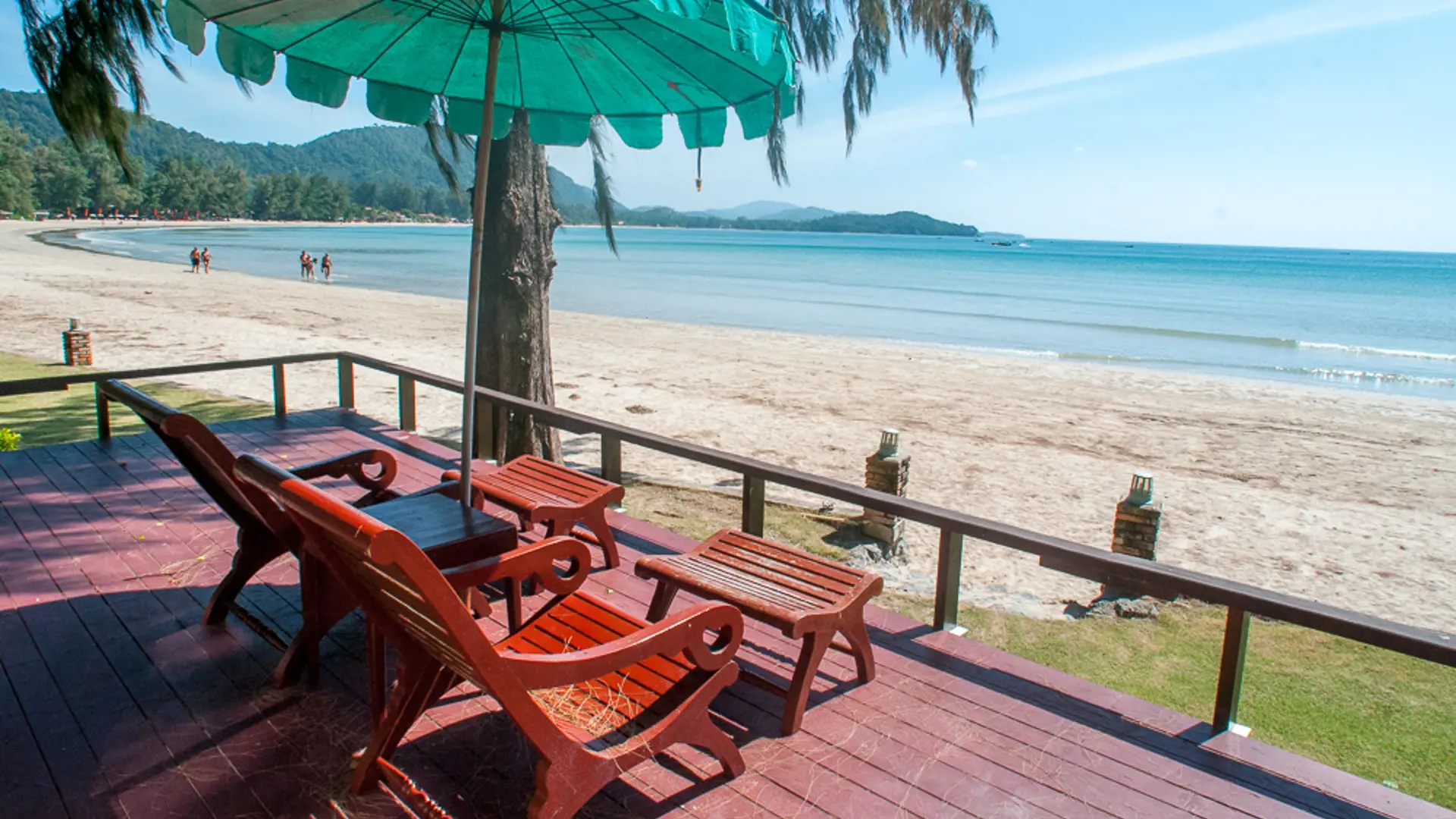 TWIN BAY RESORT - Et enkelt og hyggeligt resort på Koh Lanta med en formidabel beliggenhed ned til øens bedste strand, Check Point Travel