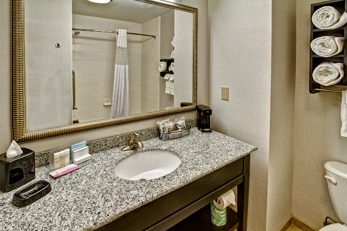 STANDARDBATHROOM 5476