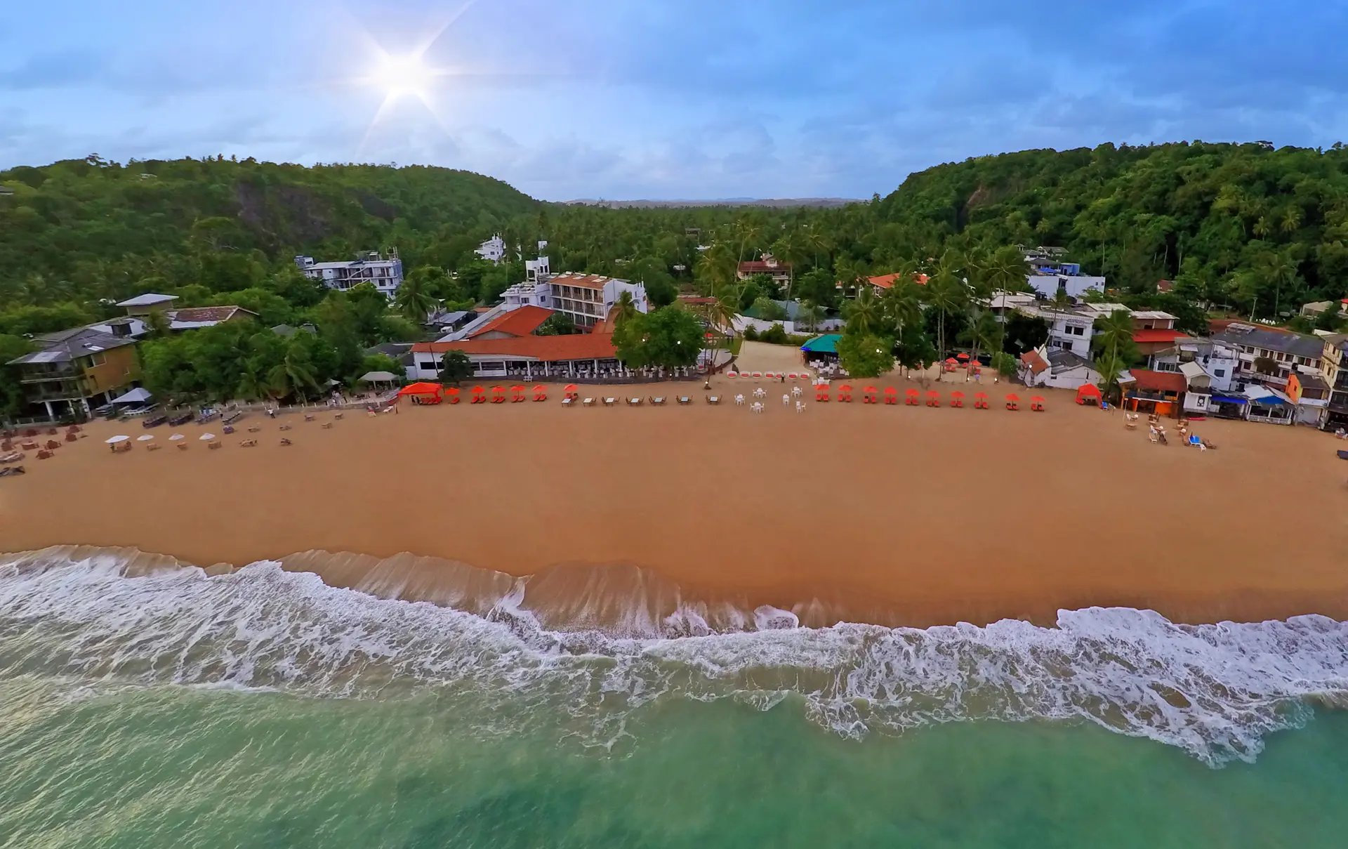 UNNAWATUNA - Hotel Calamandar Unnawatuna Beach ligger direkte på stranden, Check Point Travel