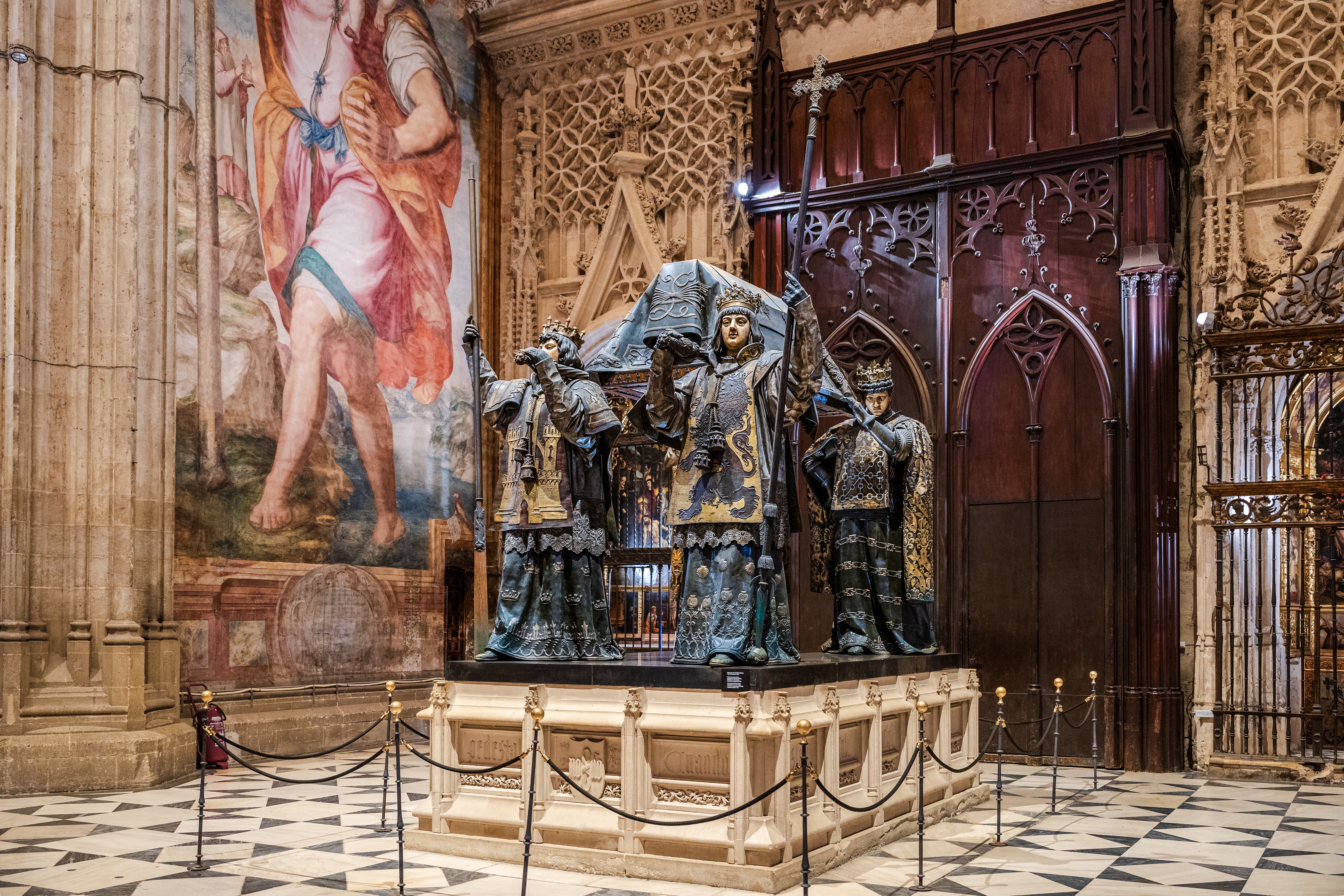 Christoffer Columbus' Grav Ligger I Sevillas Domkirke Siden 1899; Sankt Maria Af Sevillas Katedral Shutterstock 2534147953