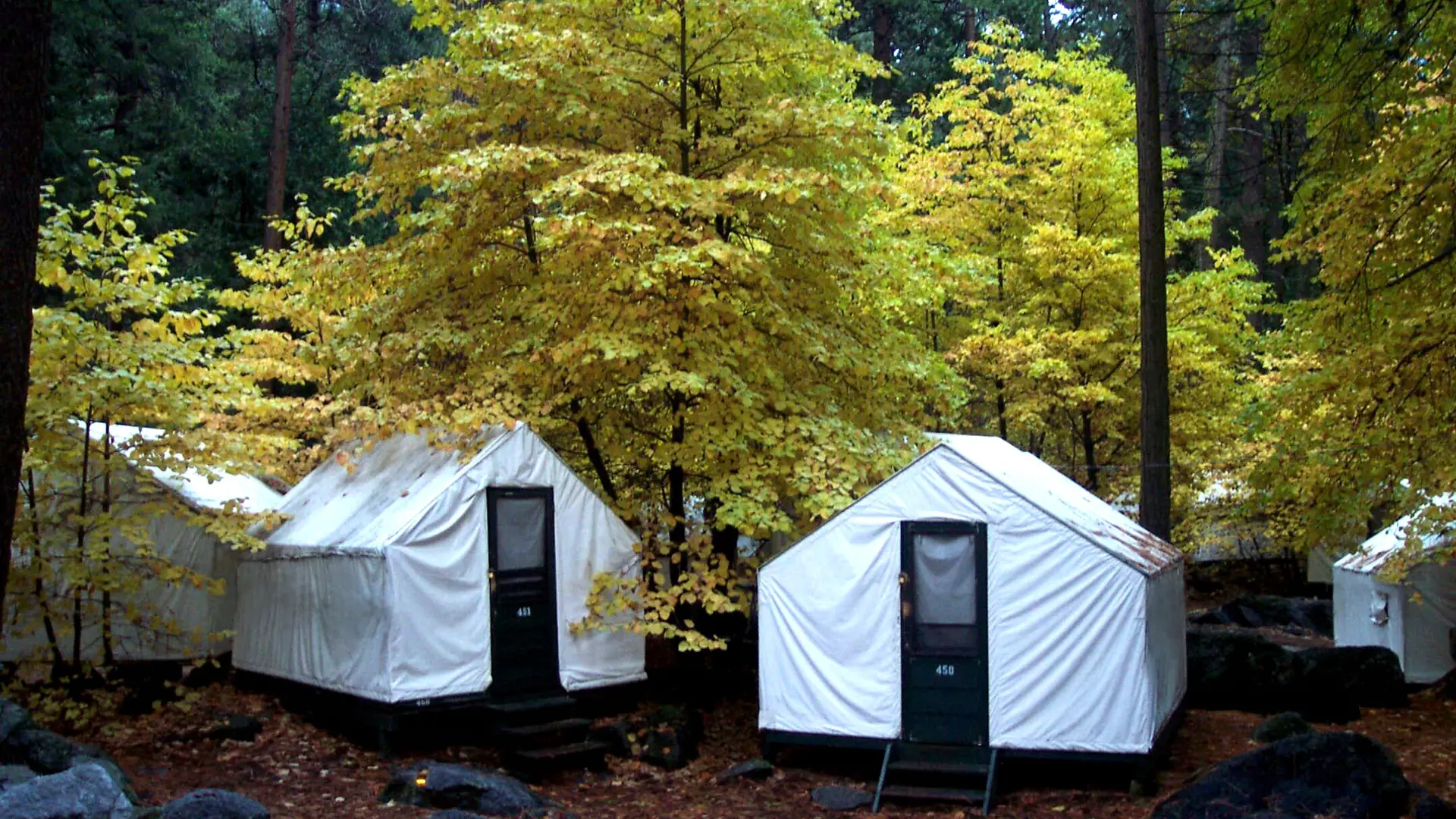 C_KH_CV Canvas Tent Fall - Photo KH.jpg