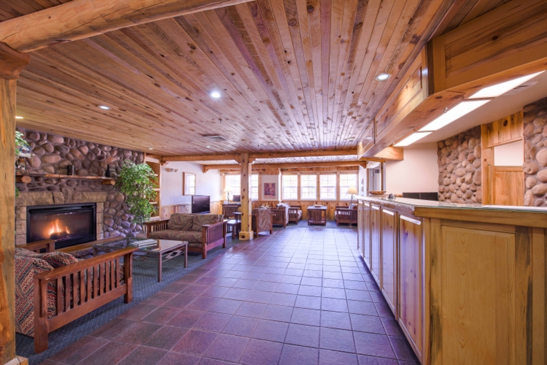 Lobby_wide_749_500.jpg