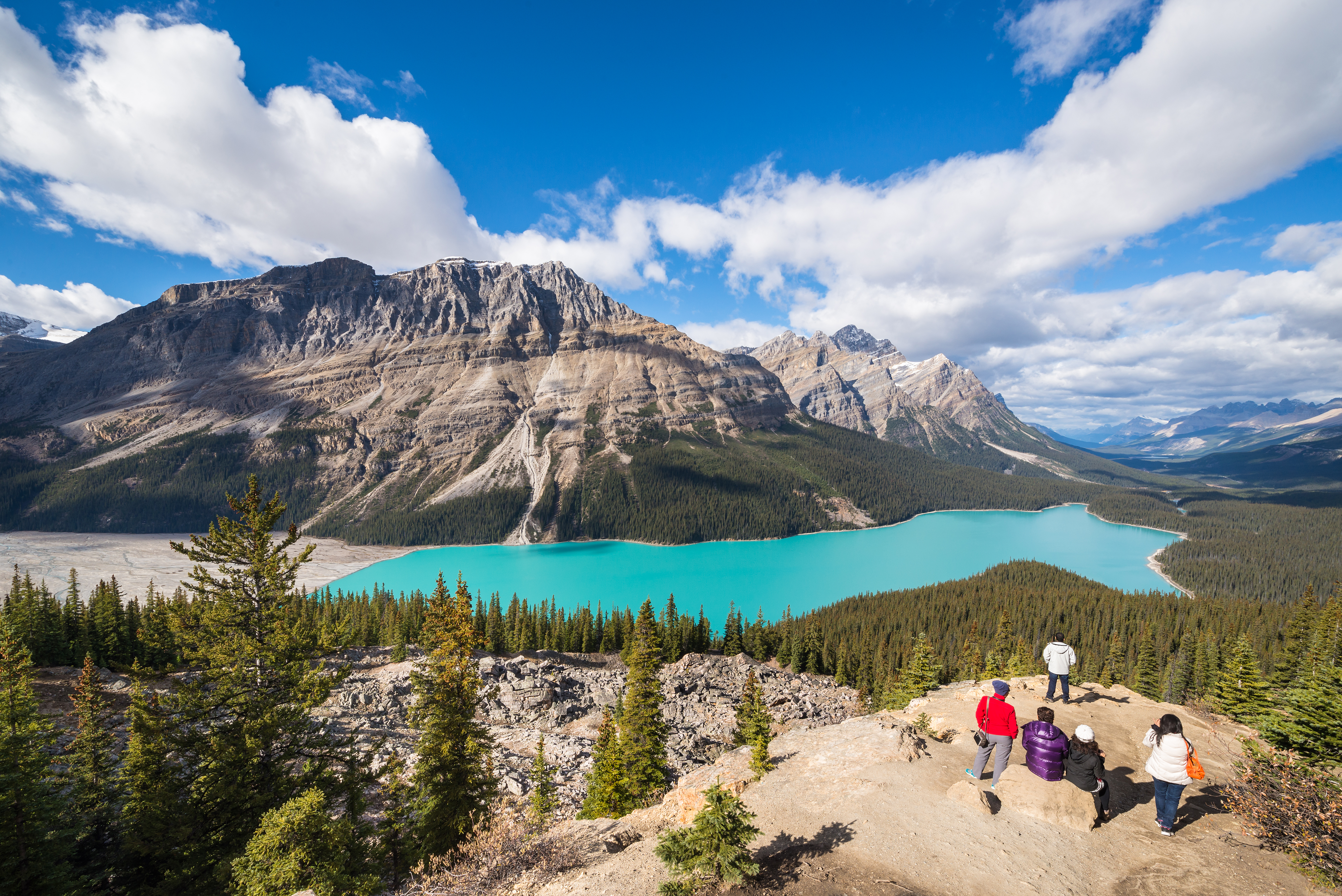 PEYTO LAKE - En af flere smukke søer i Canadian Rocky Mountains, Check Point Travel
