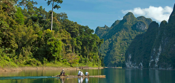 KHAO SOK NATIONAL PARK - Gå eller sejl gennem junglen i Khao Sok