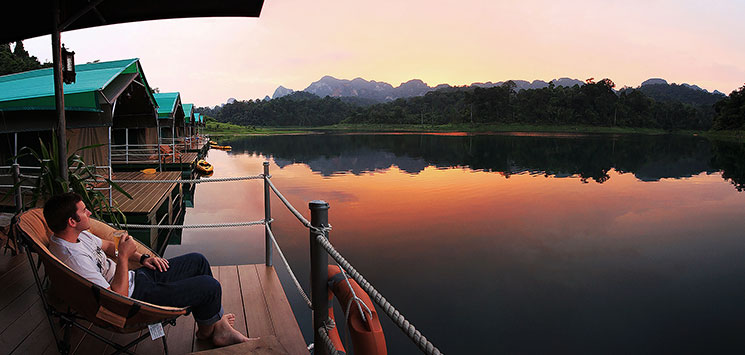 KHAO SOK - nyd solnedgangen over Cheow Larn søen fra din private terrasse og mærk den helt specielle stemning, Check Point Travel