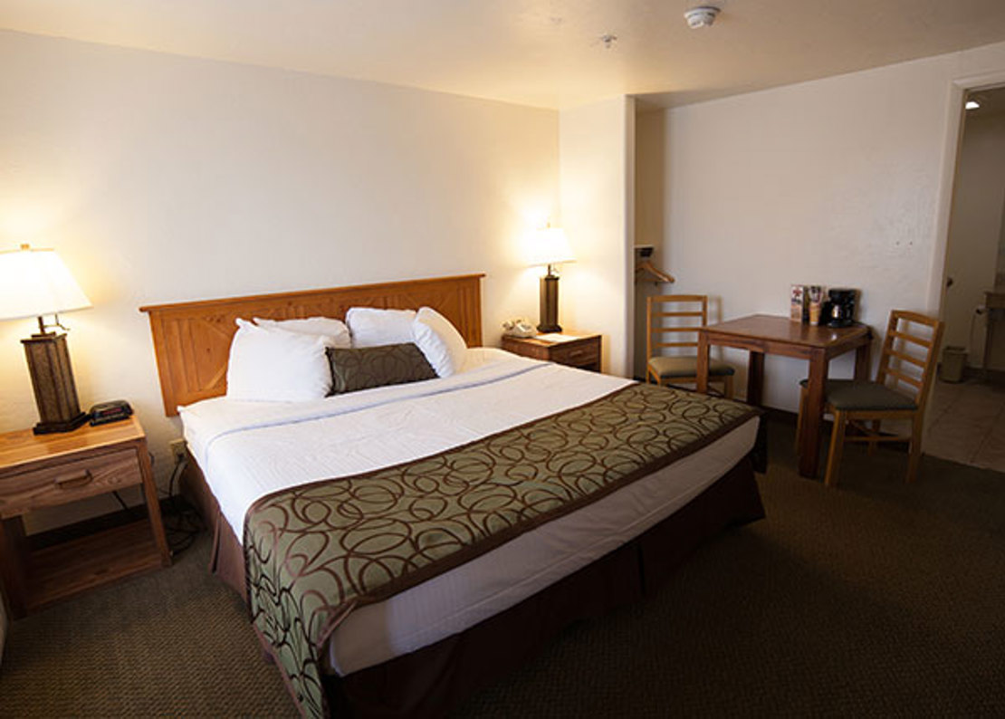 hotel-room-in-bryce-canyon.jpg