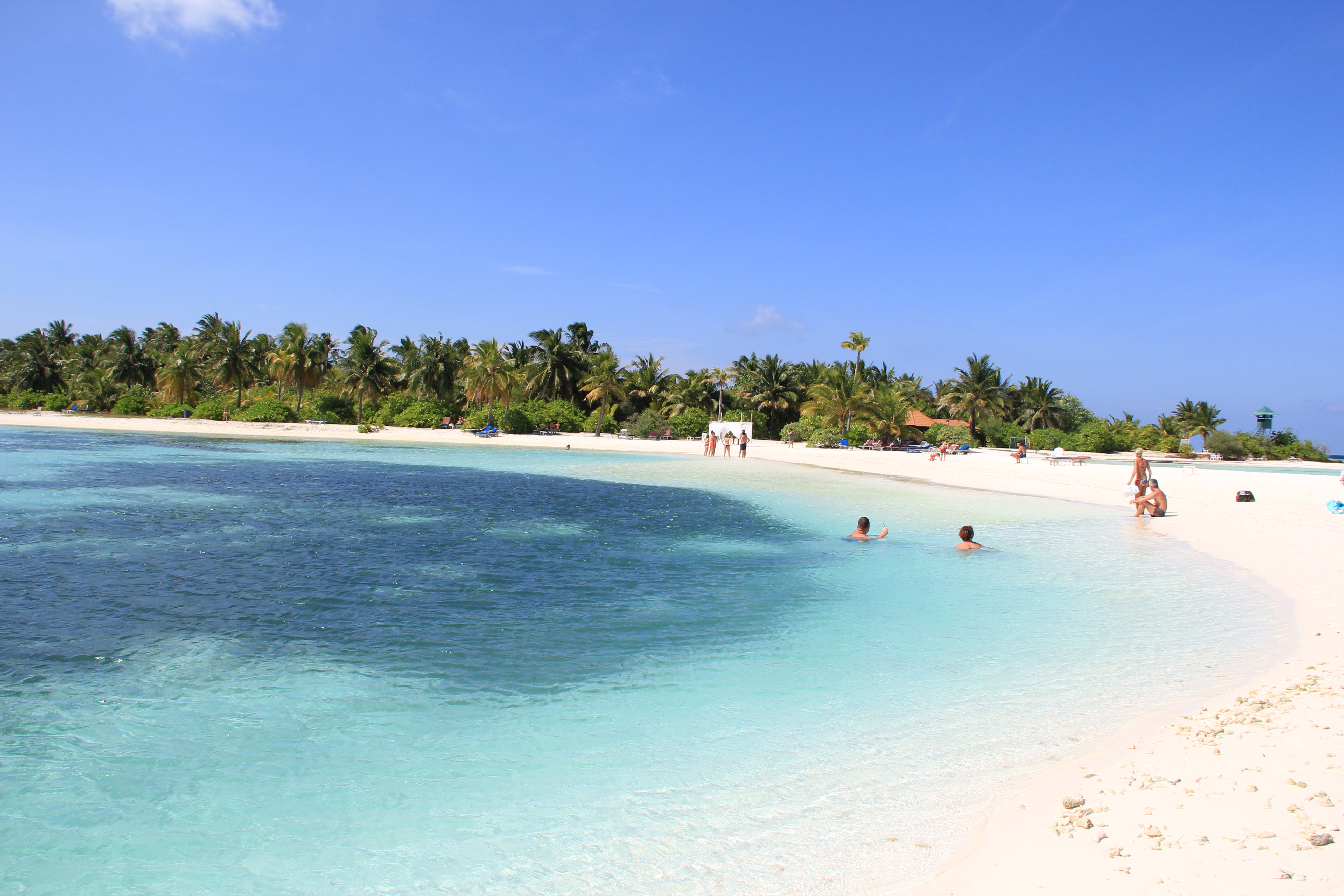 FUN ISLAND - Den lille tropeø inviterer til rendyrket afslapning i skønne omgivelser.