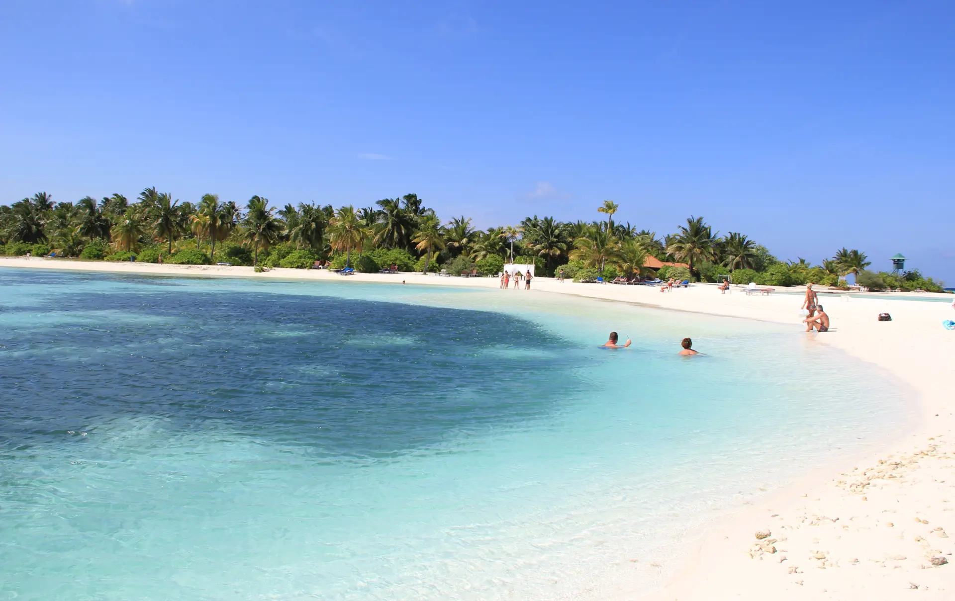 FUN ISLAND - Den lille tropeø inviterer til rendyrket afslapning i skønne omgivelser.