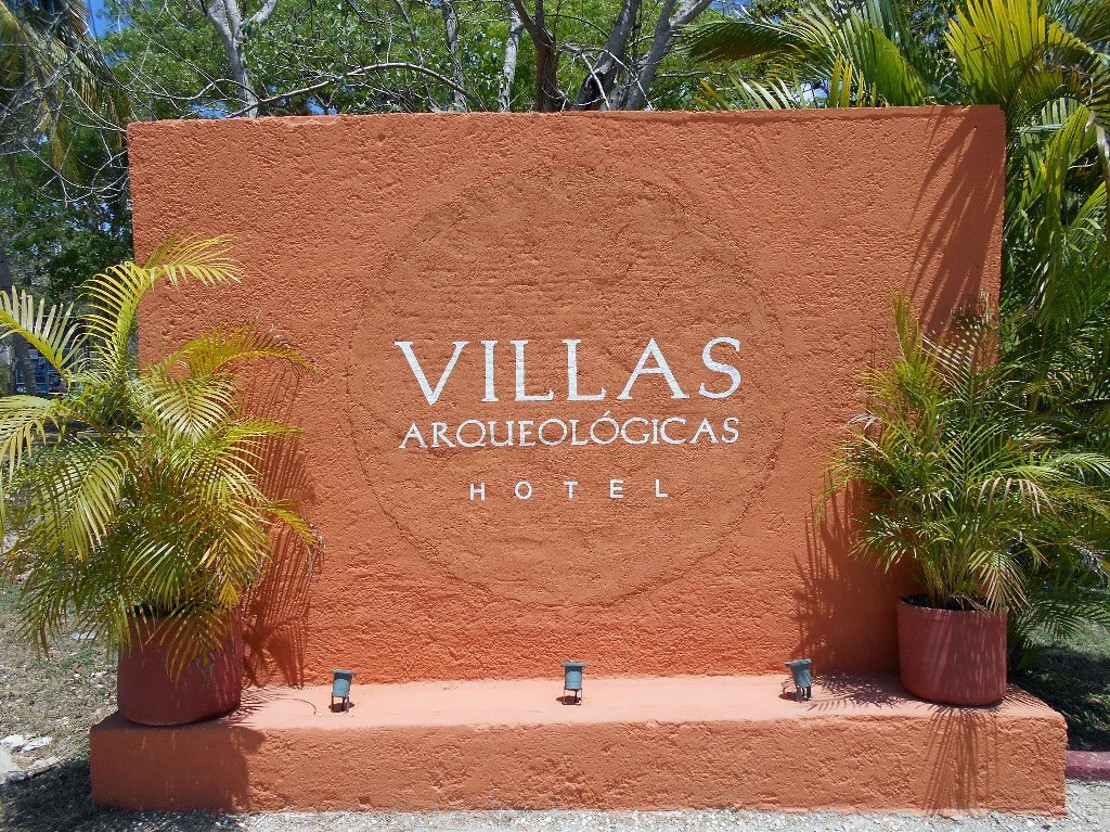 Villas Arqueologicas Chichen Itza 22.JPG