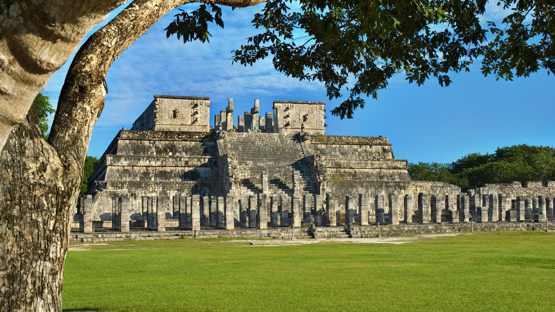 Chichen-Itza 03.jpg