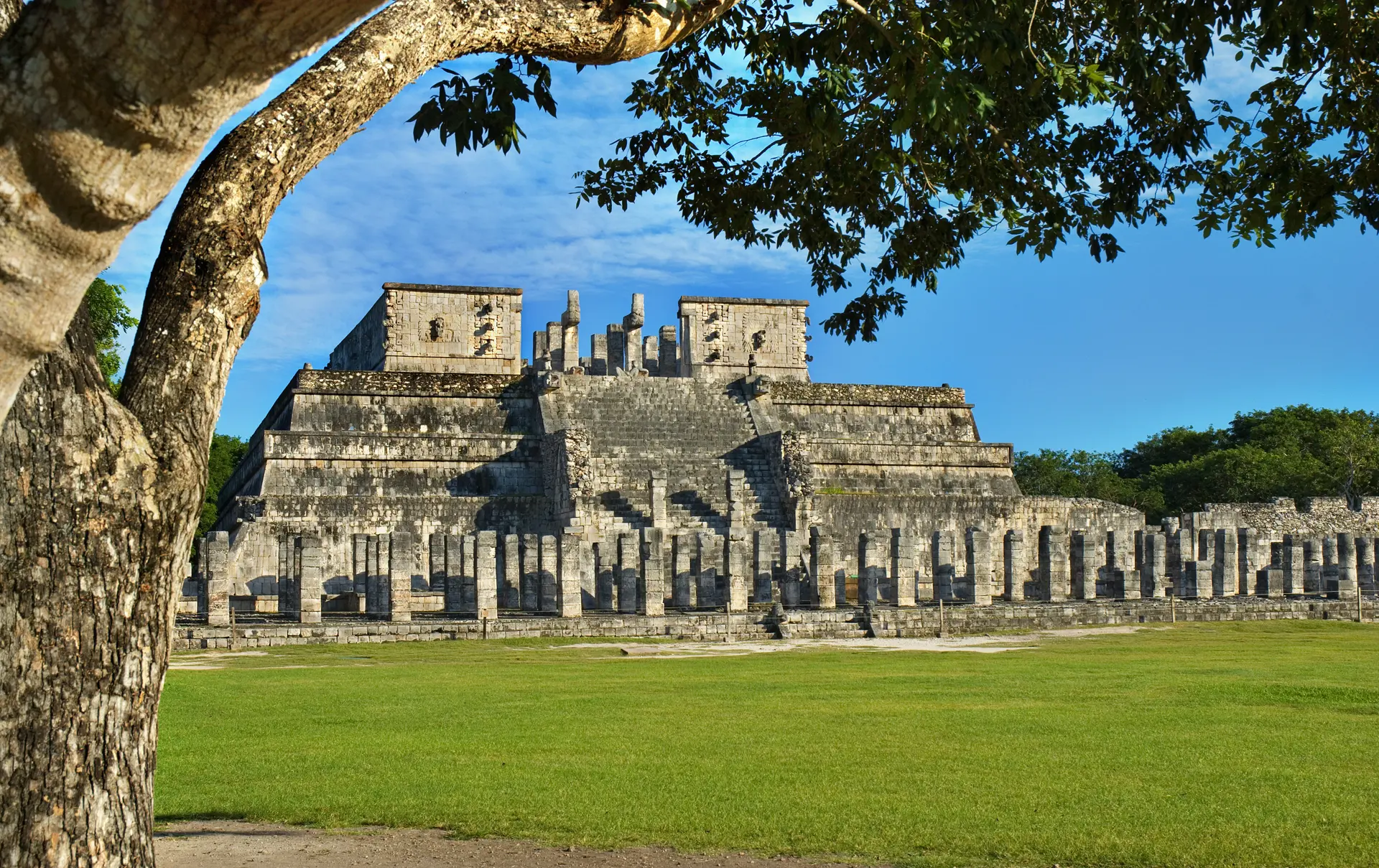 Chichen-Itza 03.jpg