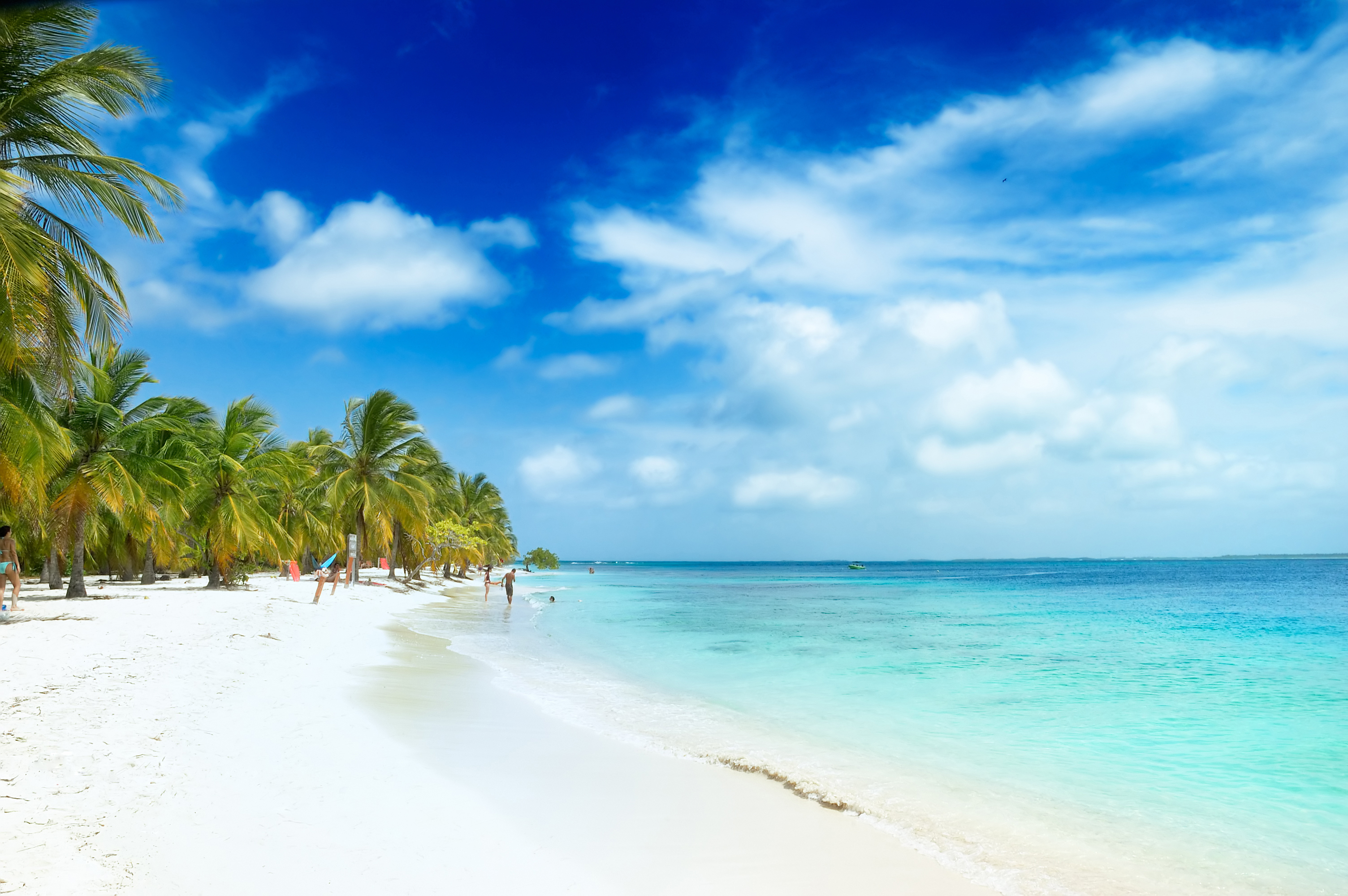 TULUM - Stranden i Tulum er forførende med kridhvidt sand, grønne palmer og krystalklart vand.