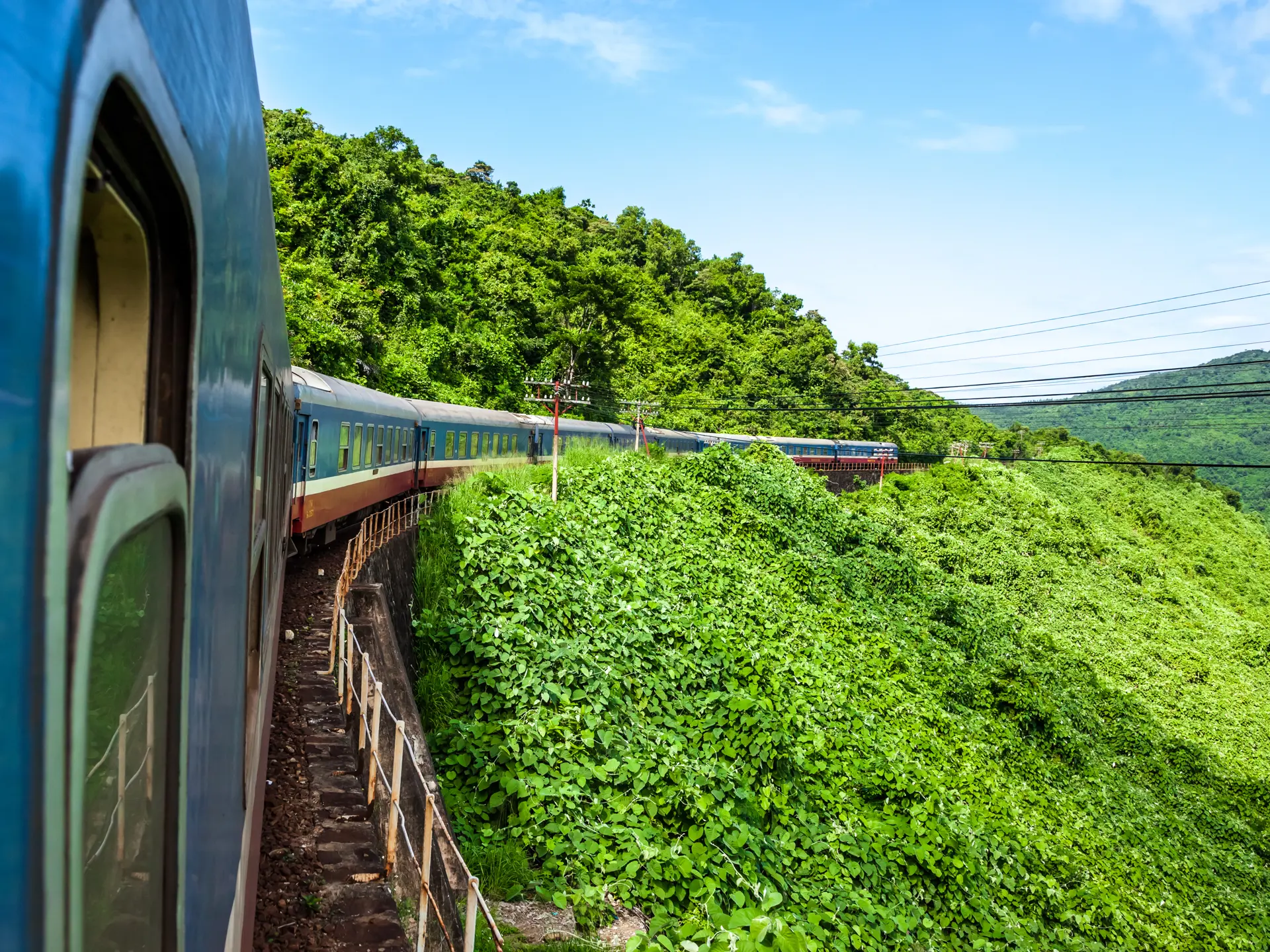 over bjergenene mellem Hanoi og Hué.jpg