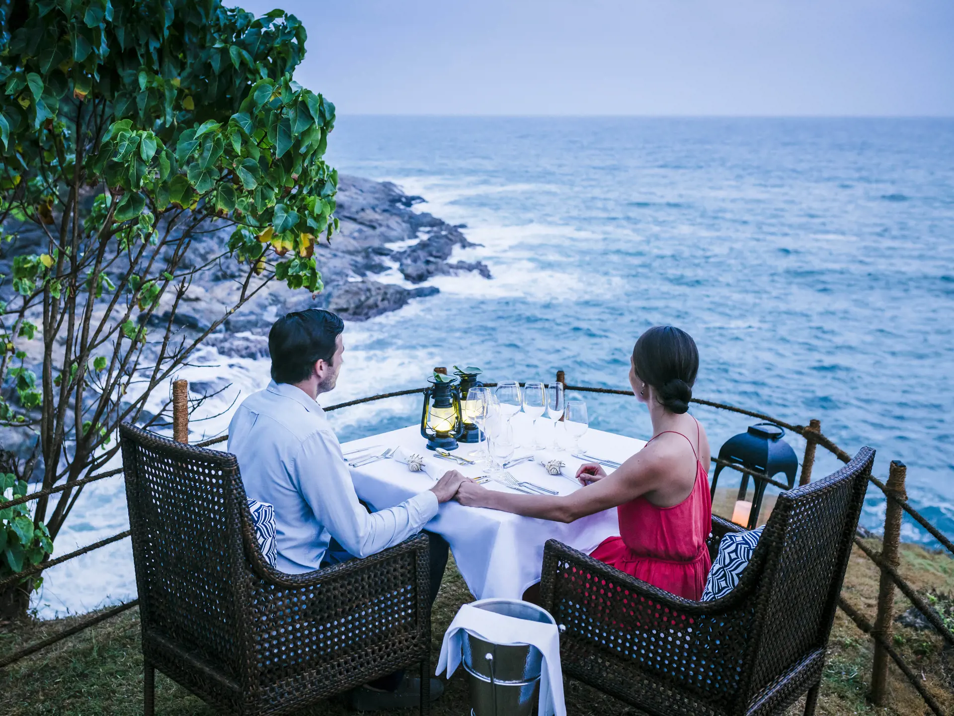 ROMANTIK - Er I til romantik, så kan I få det her - for eksempel ved middage i smukke omgivelser.