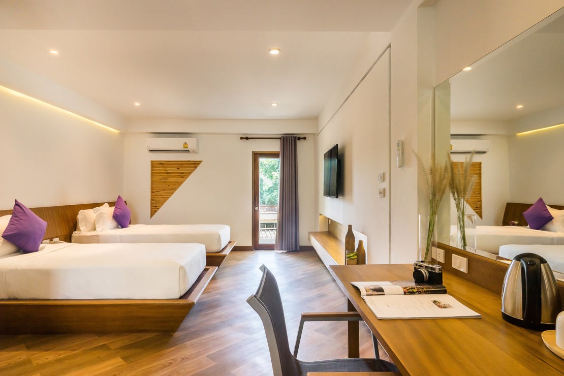 WHITE SAND SAMUI - Rejsen begynder med 6 nætter i Deluxe-værelse på skønt resort på Koh Samui.