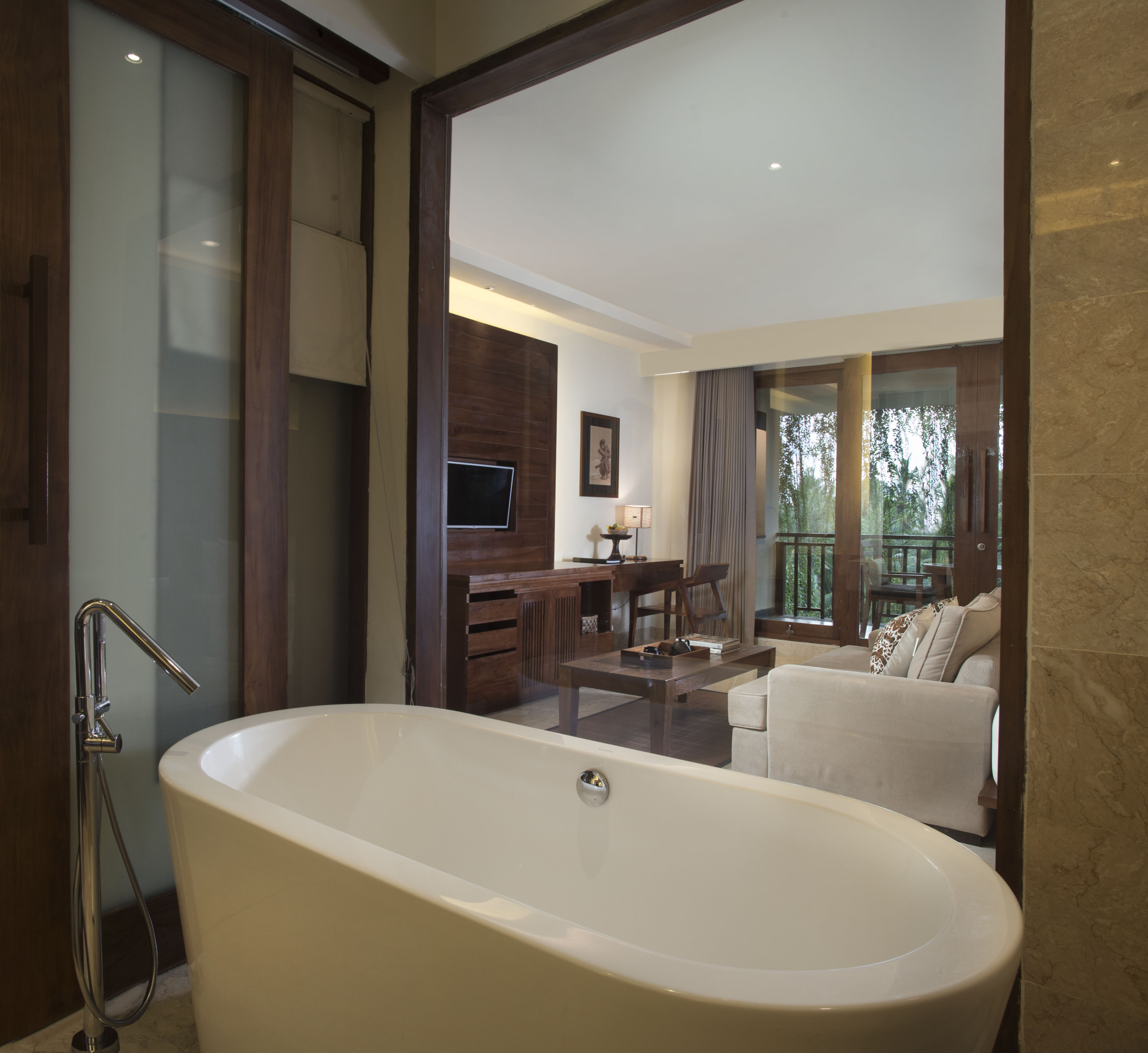 Junior Suite With View Bathroom