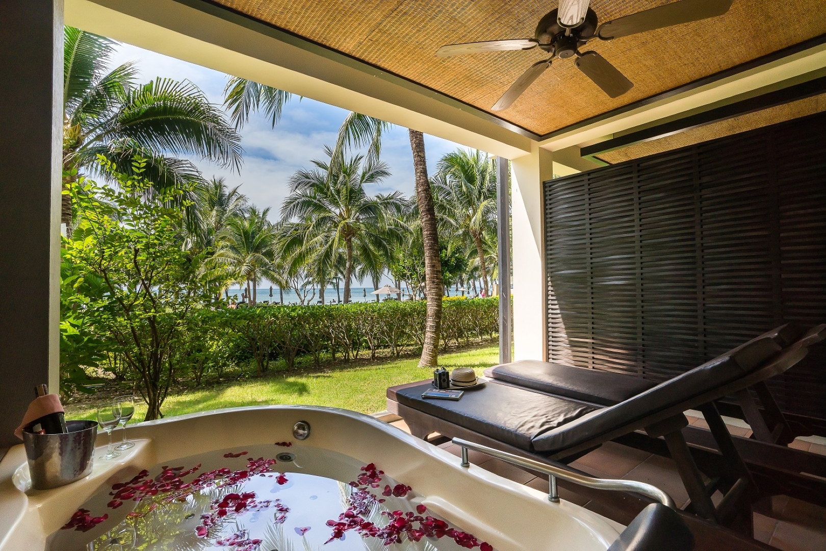 Sea View Grande Deluxe (10)