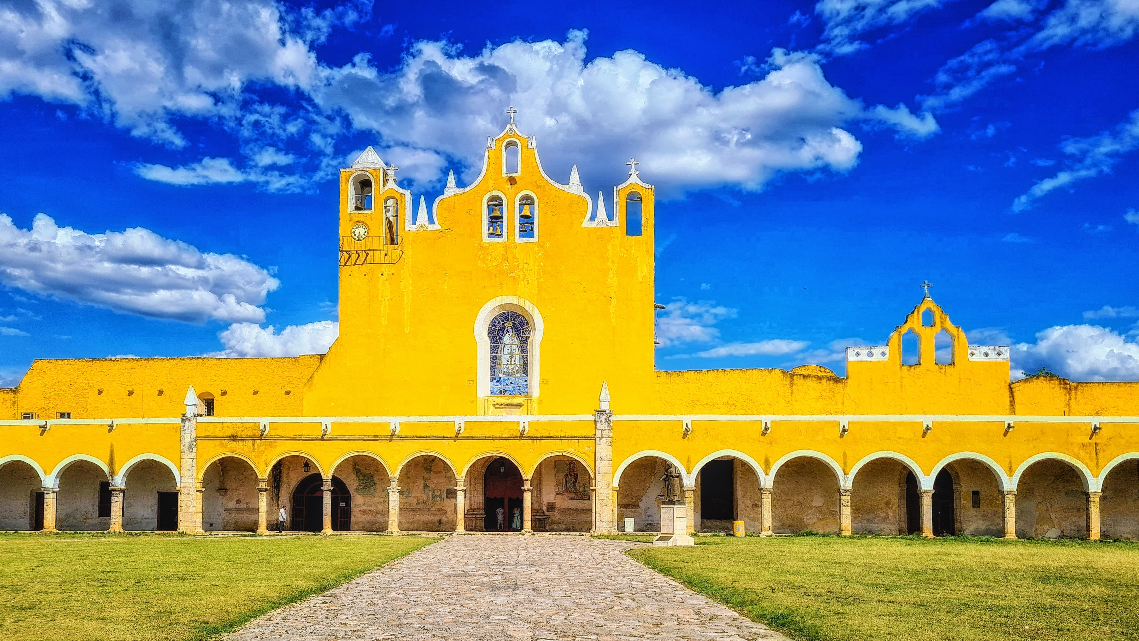 Convento de San Antonio de Padua i Izamal i Yucatán, kendt som Den Gule By