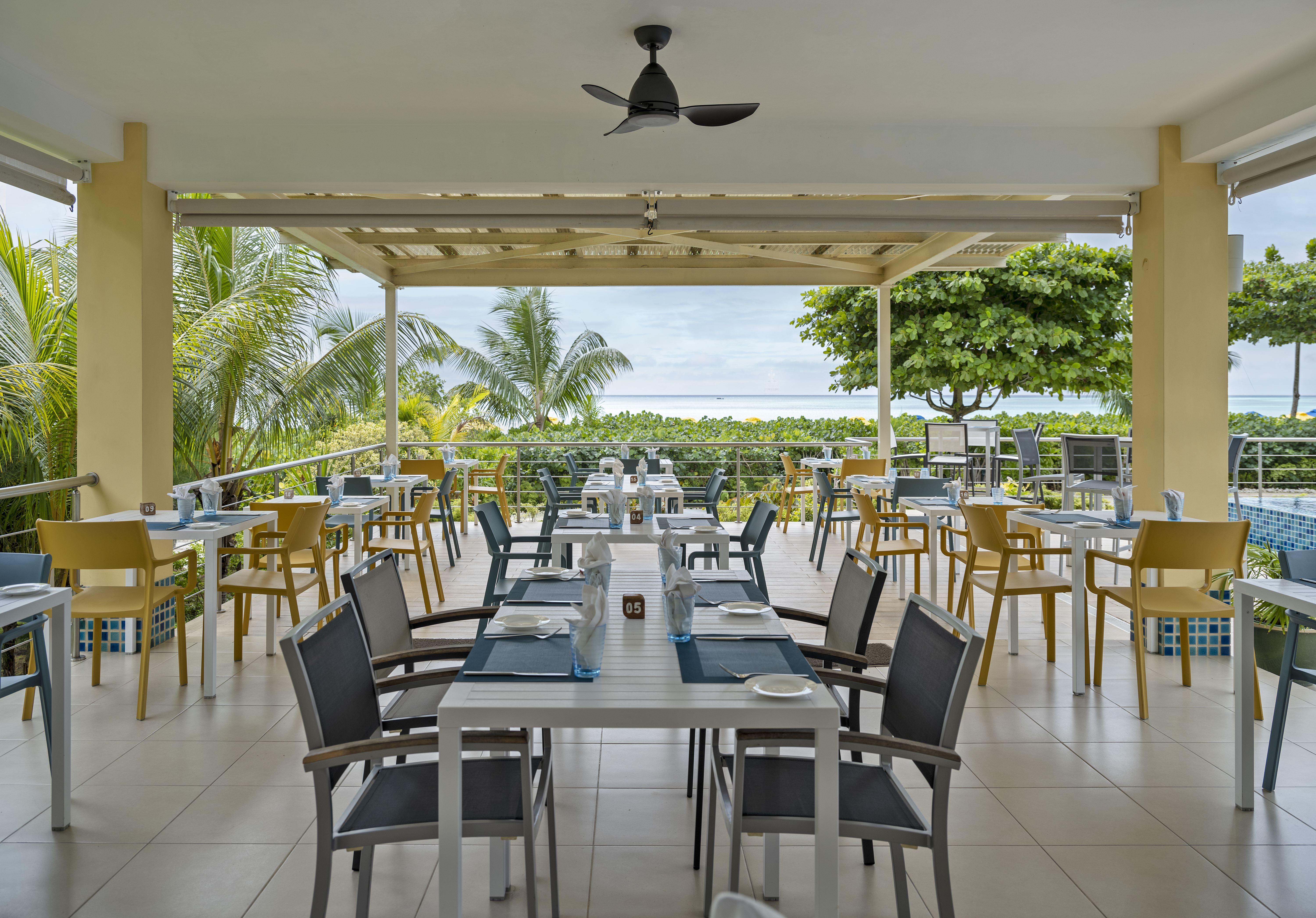 Masonstravel Acajou Starfish Pool Bar