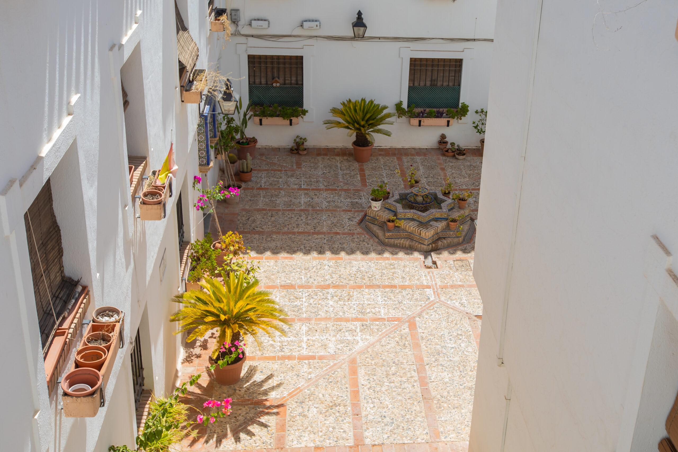 SB ATALIA VISTAS PATIO 2 Scaled