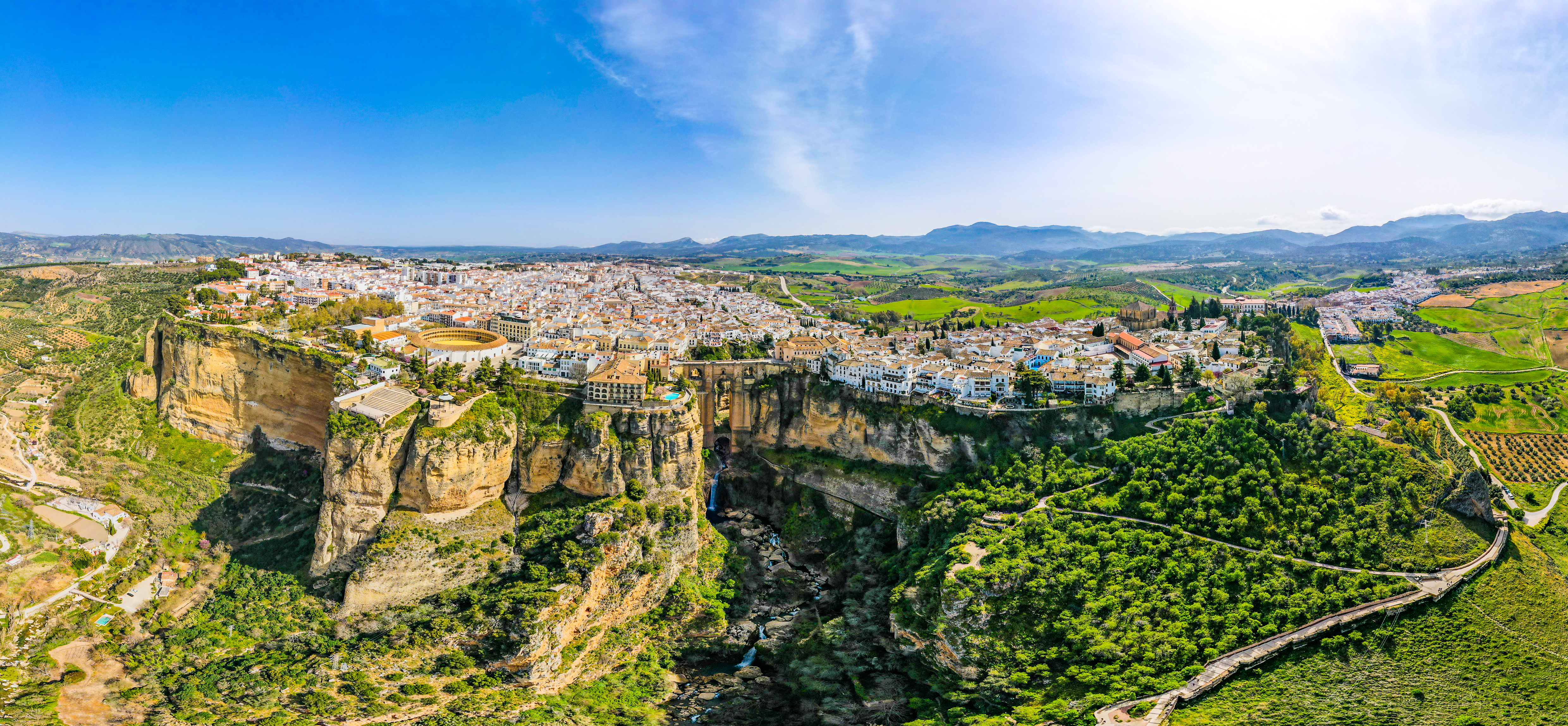 Ronda Shutterstock 1983186986
