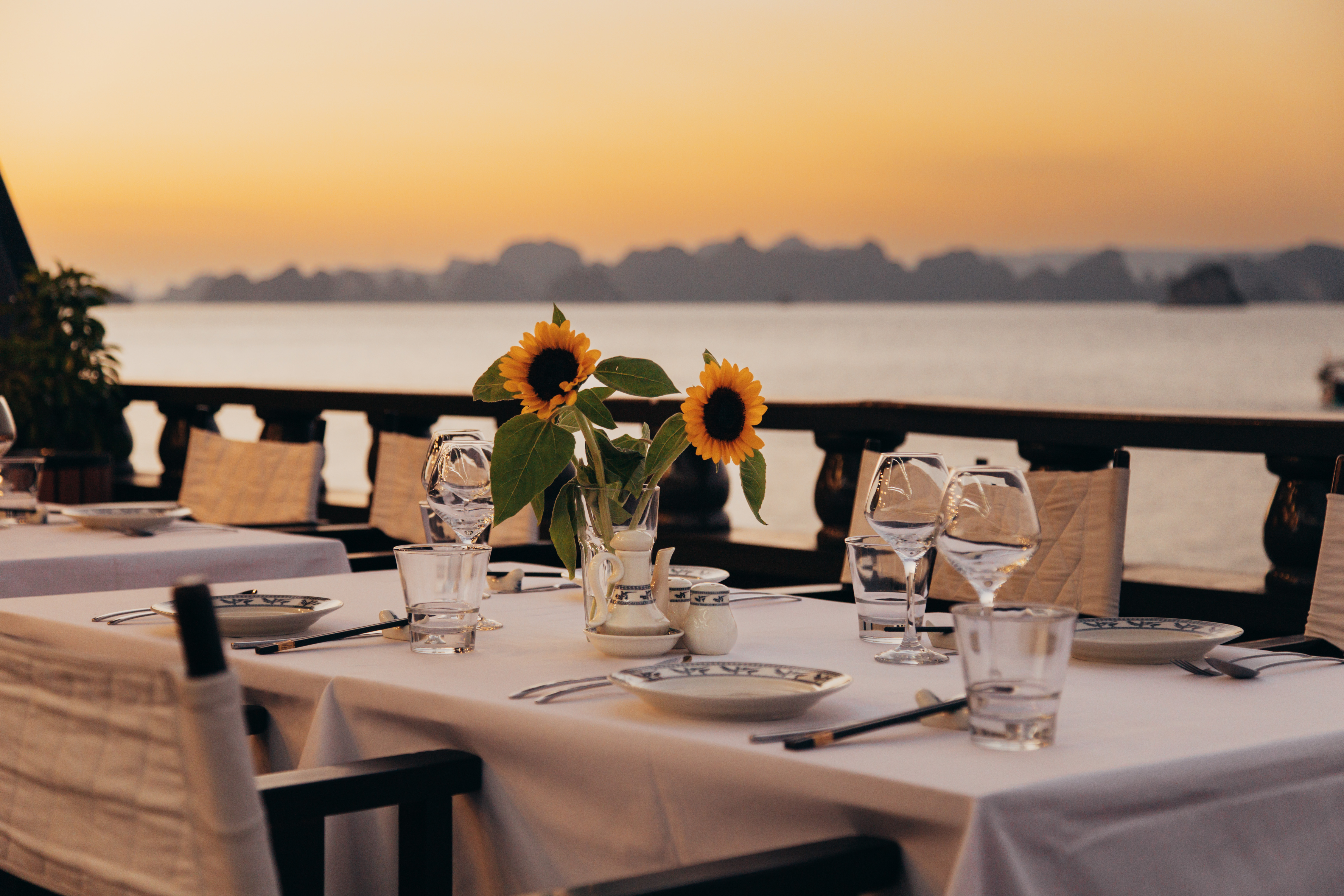 Outdoor Dining 53363529024 O