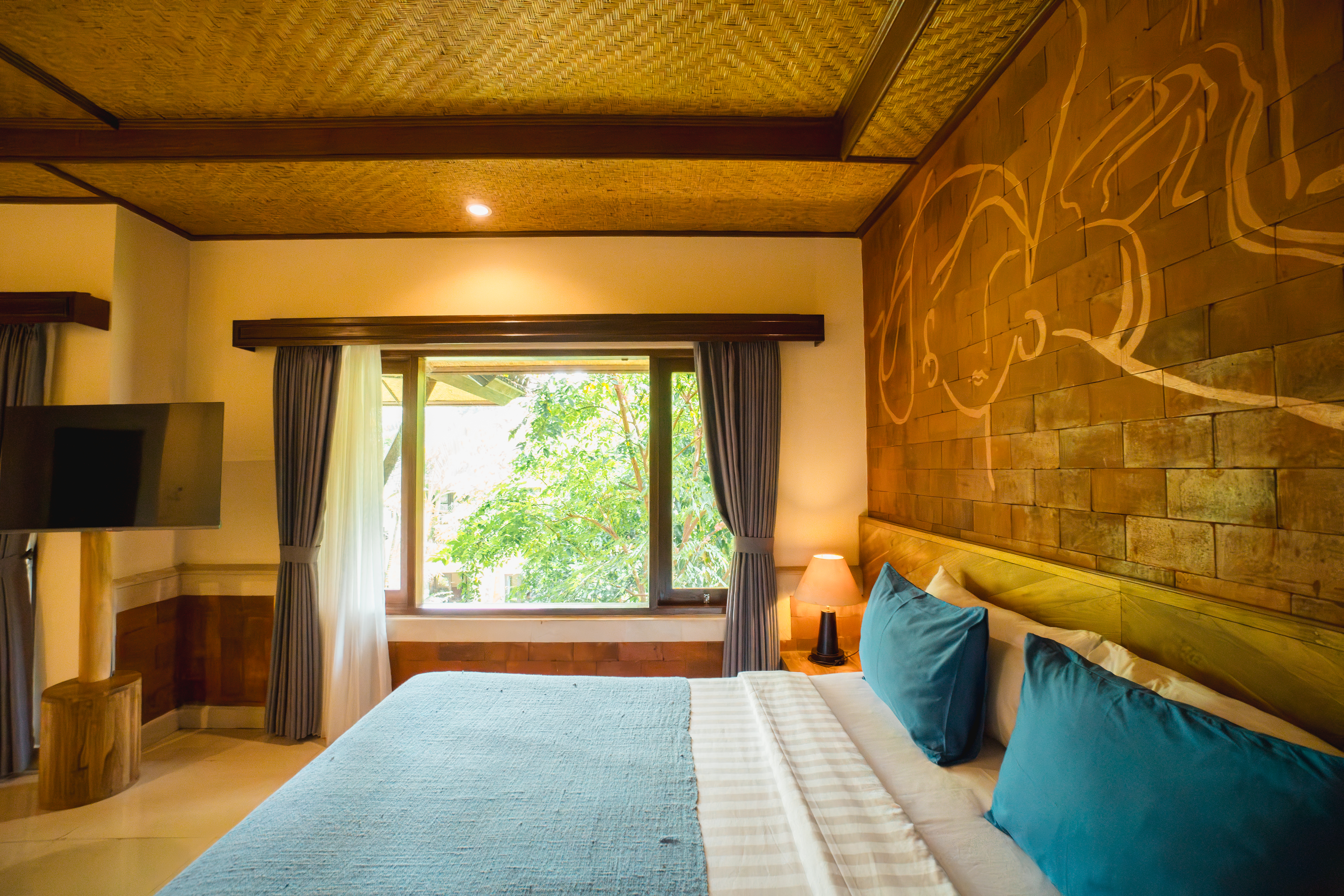 HBY04830 HDR Enhanced NR