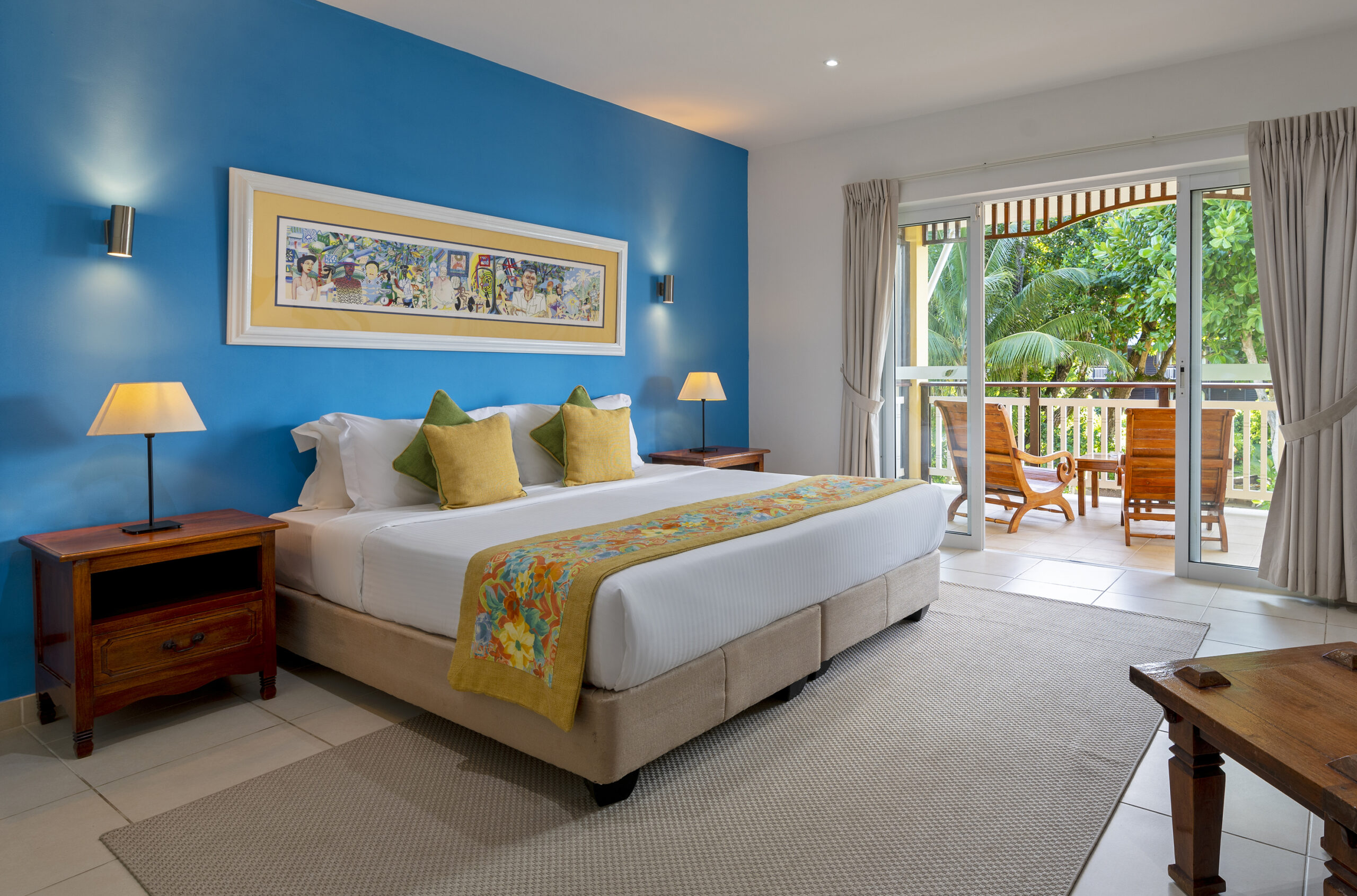 Acajou Family Room 2 Scaled