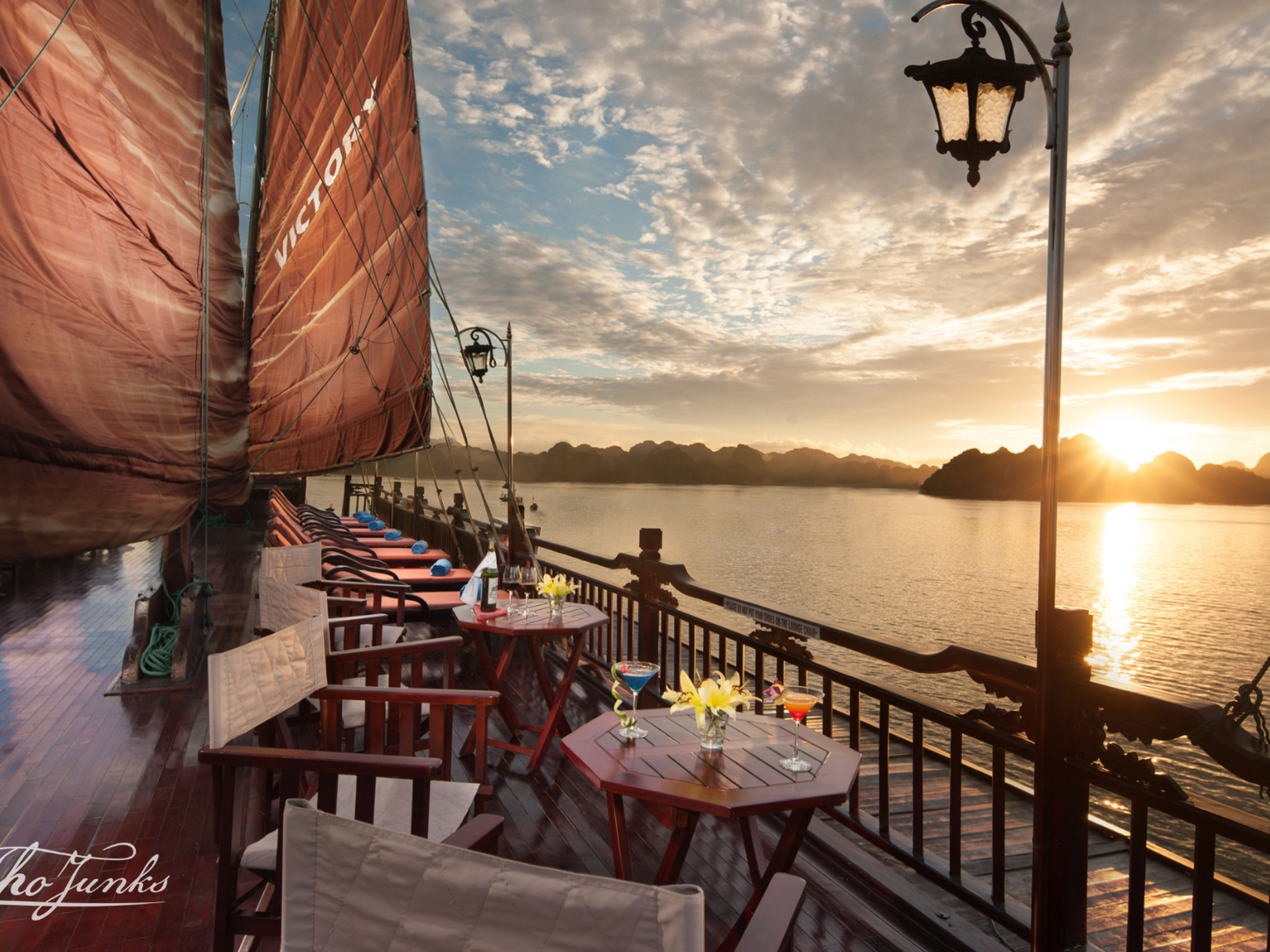 Victory Cruise Sundeck