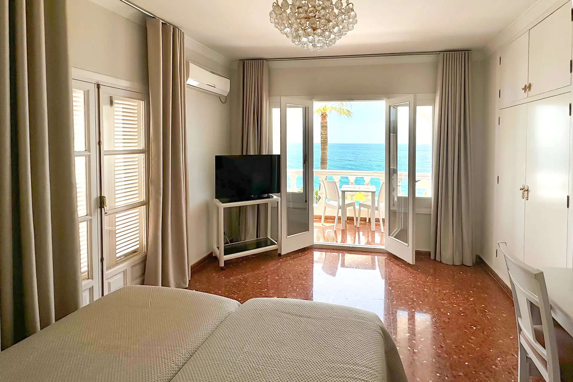 Doble Con Vistas Mar 1920X1440 8R2