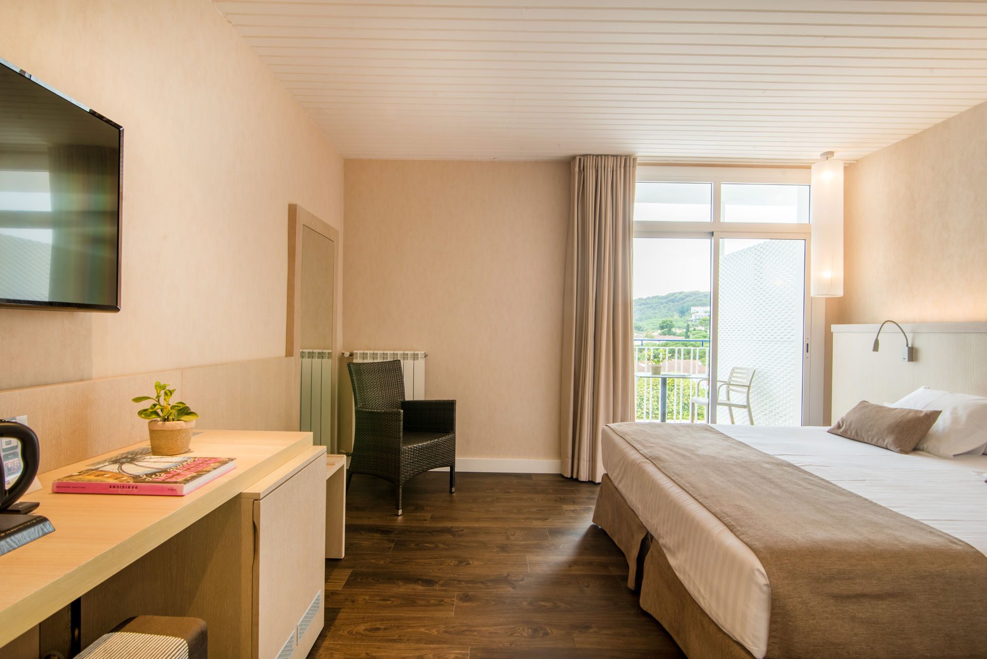 Superior Room With Sea View (3)