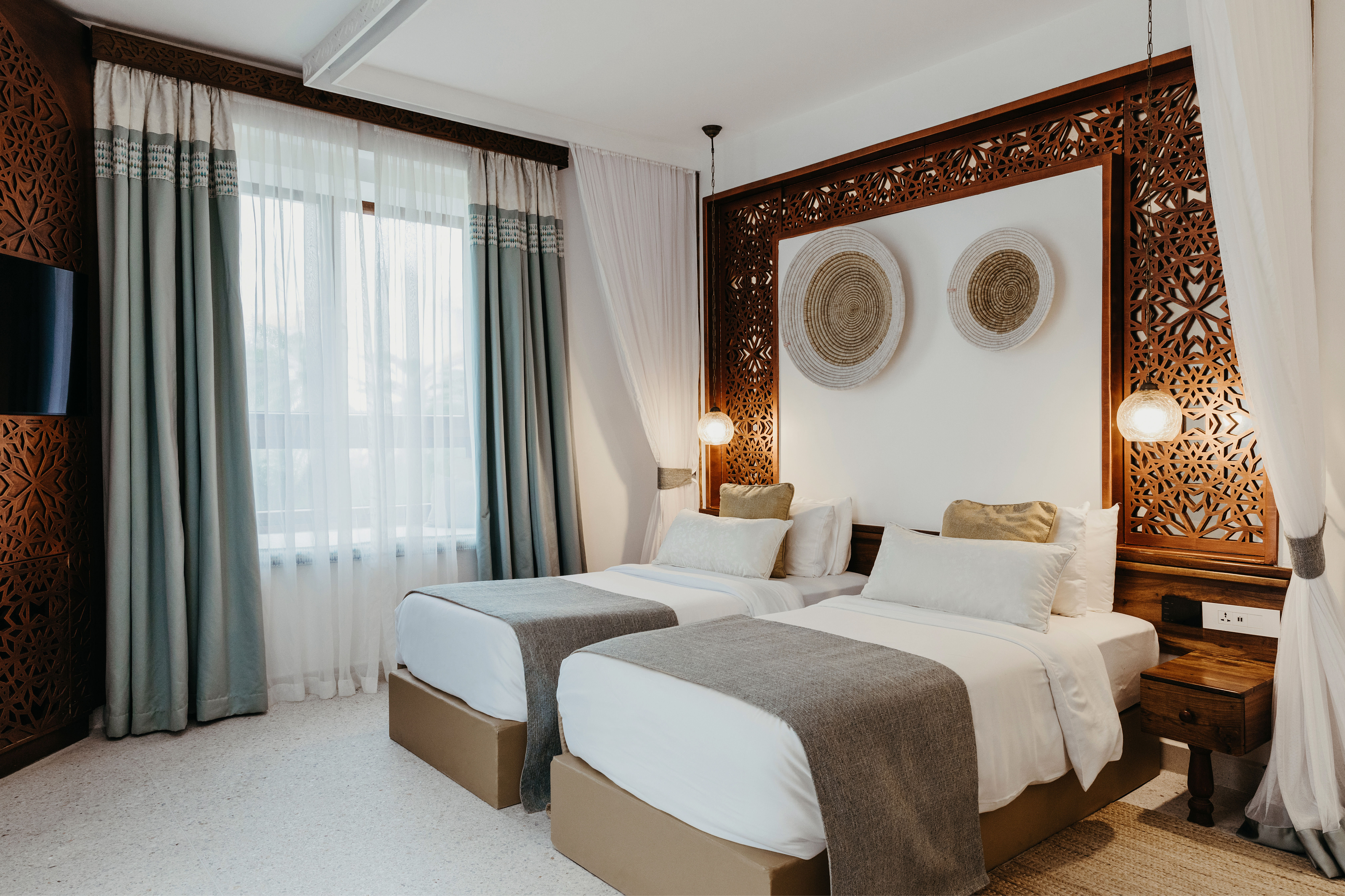 12856 4O8A1792 6720X4480