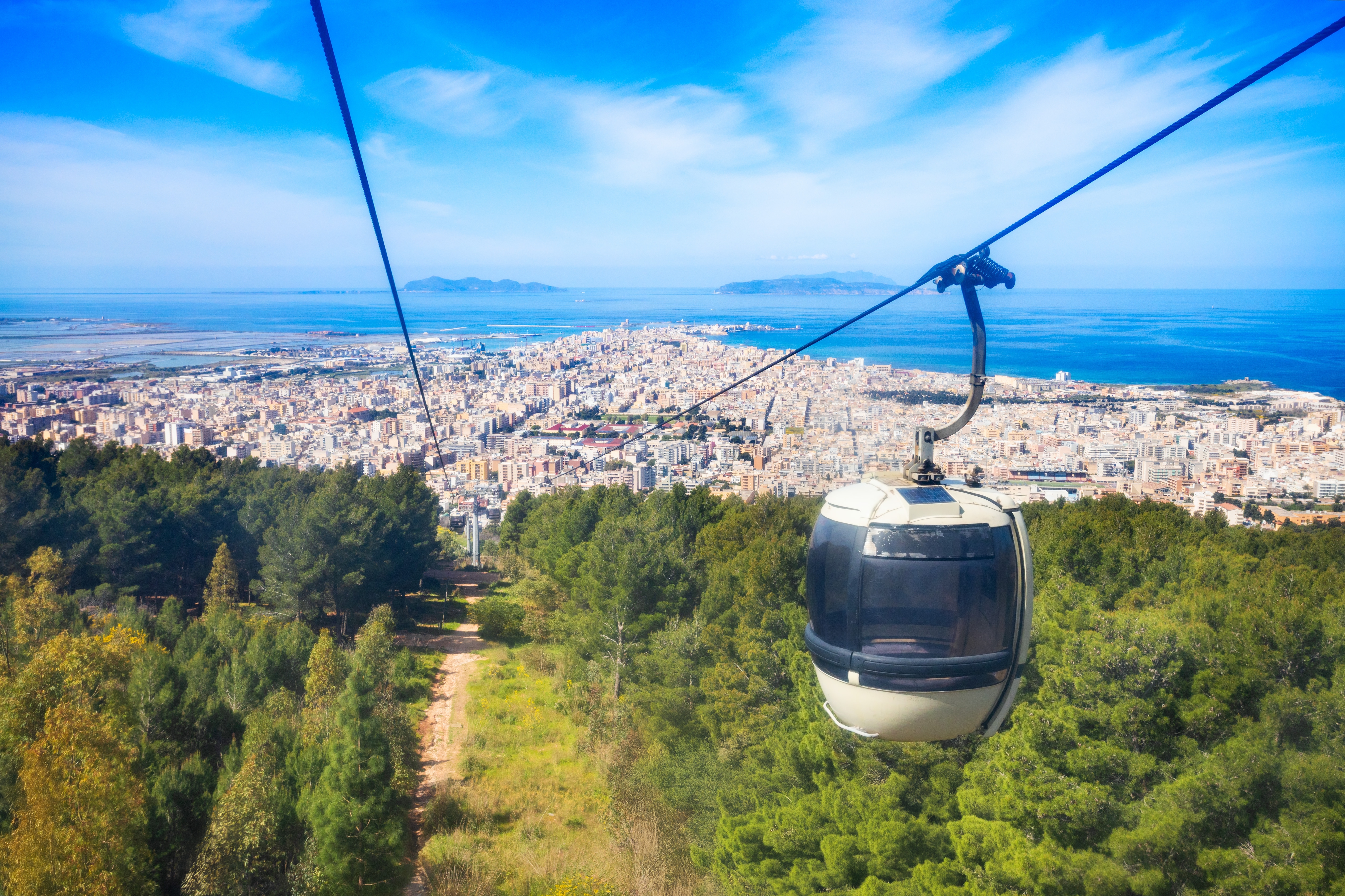 Erice Sicilien Shutterstock 2676812597