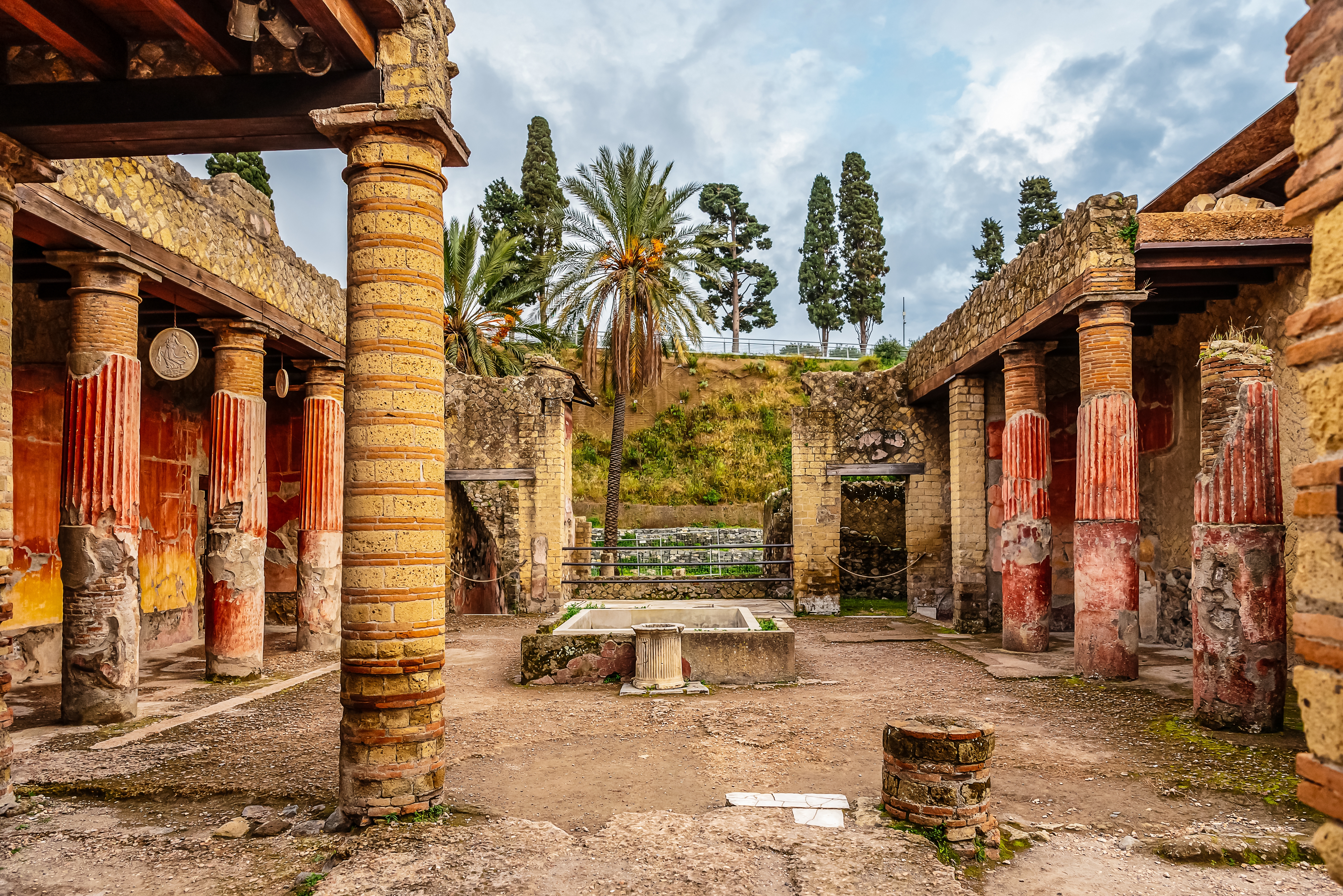Herculaneum Shutterstock 2476115563