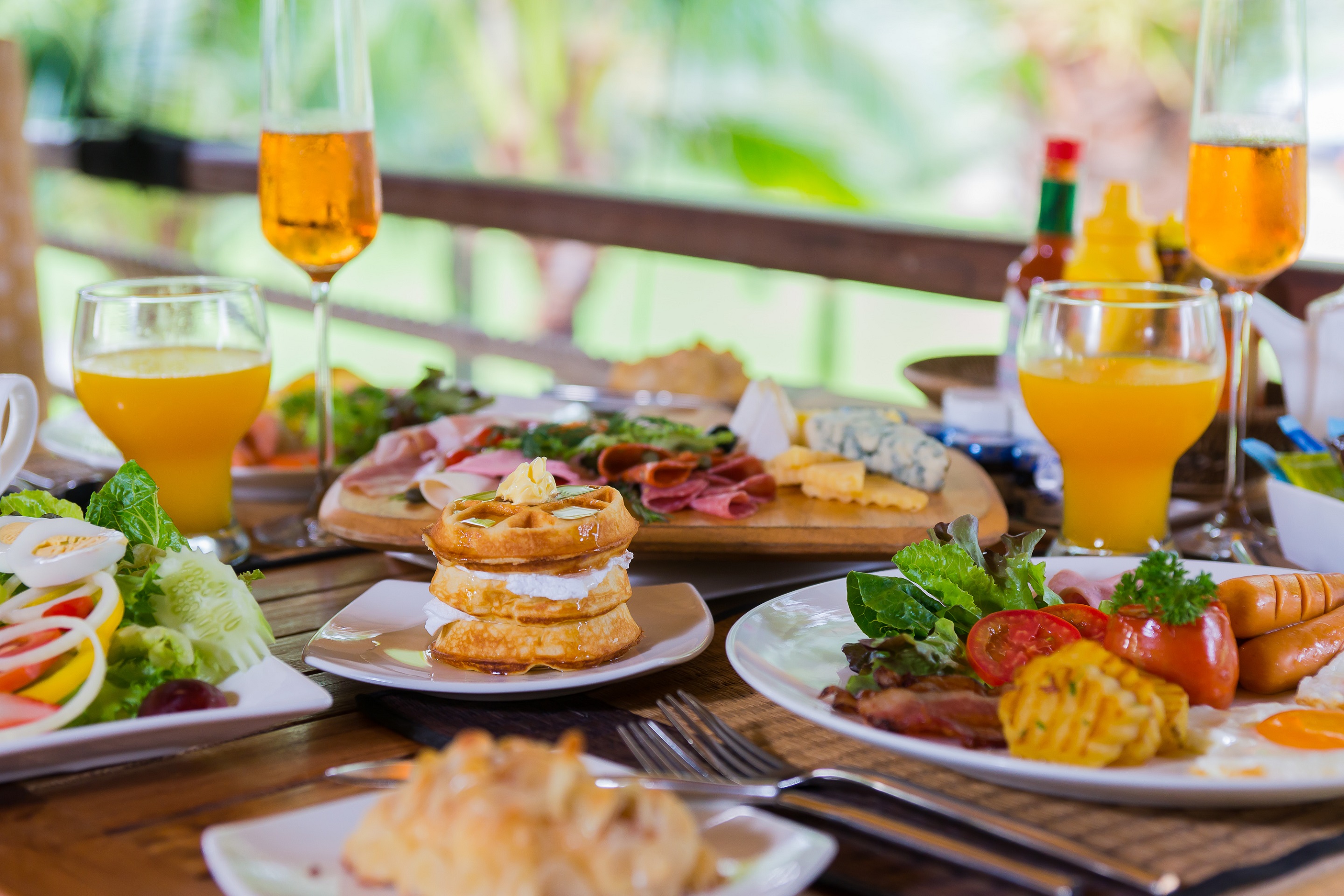 9) Beach Front Restaurant