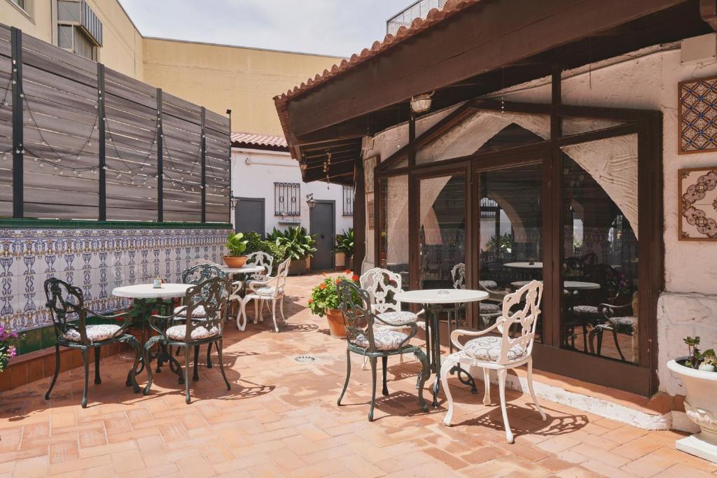 Hotel Mesón Castilla (4)