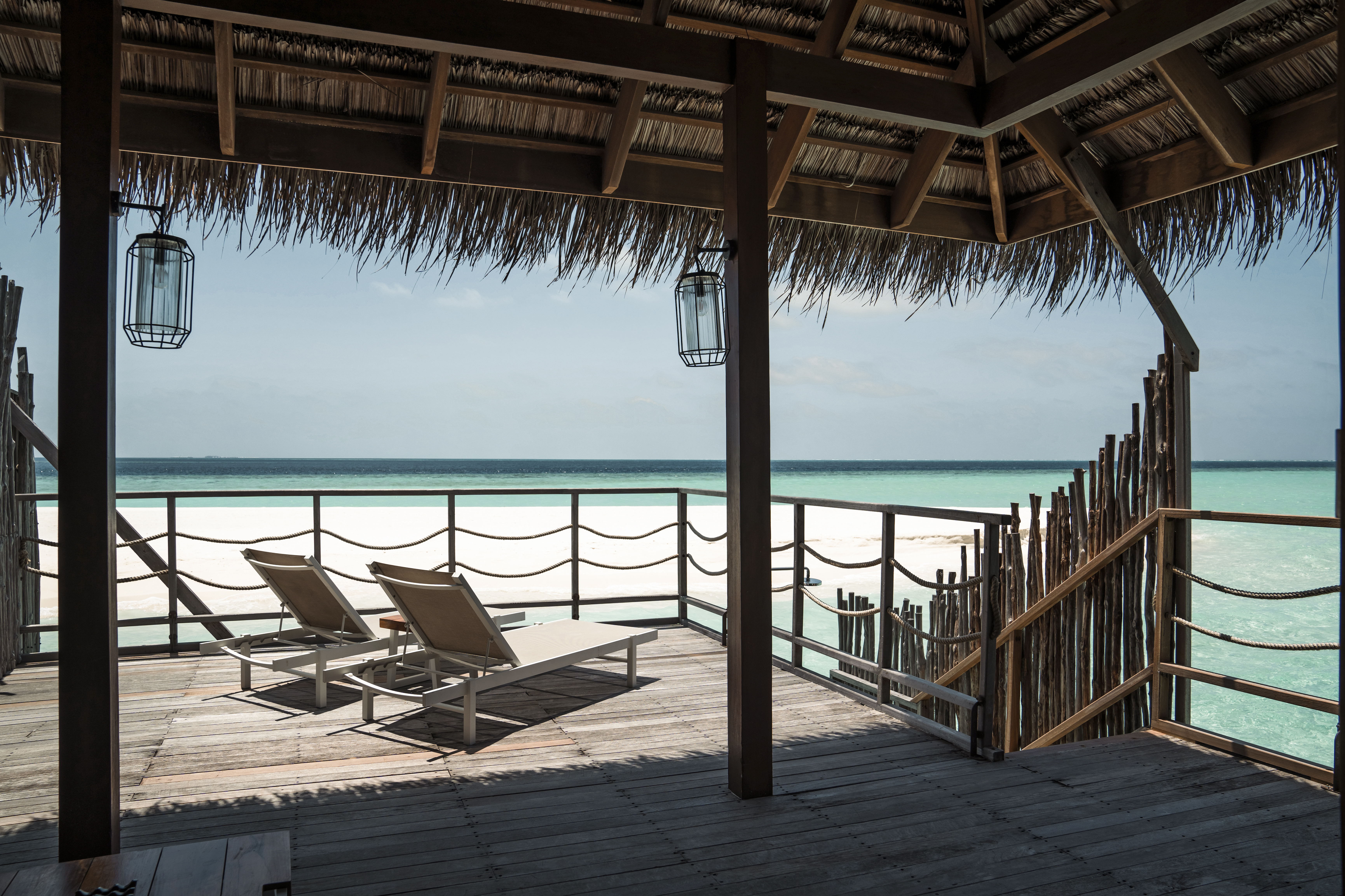Constance Moofushi Accommodation Senior Water Villa 03
