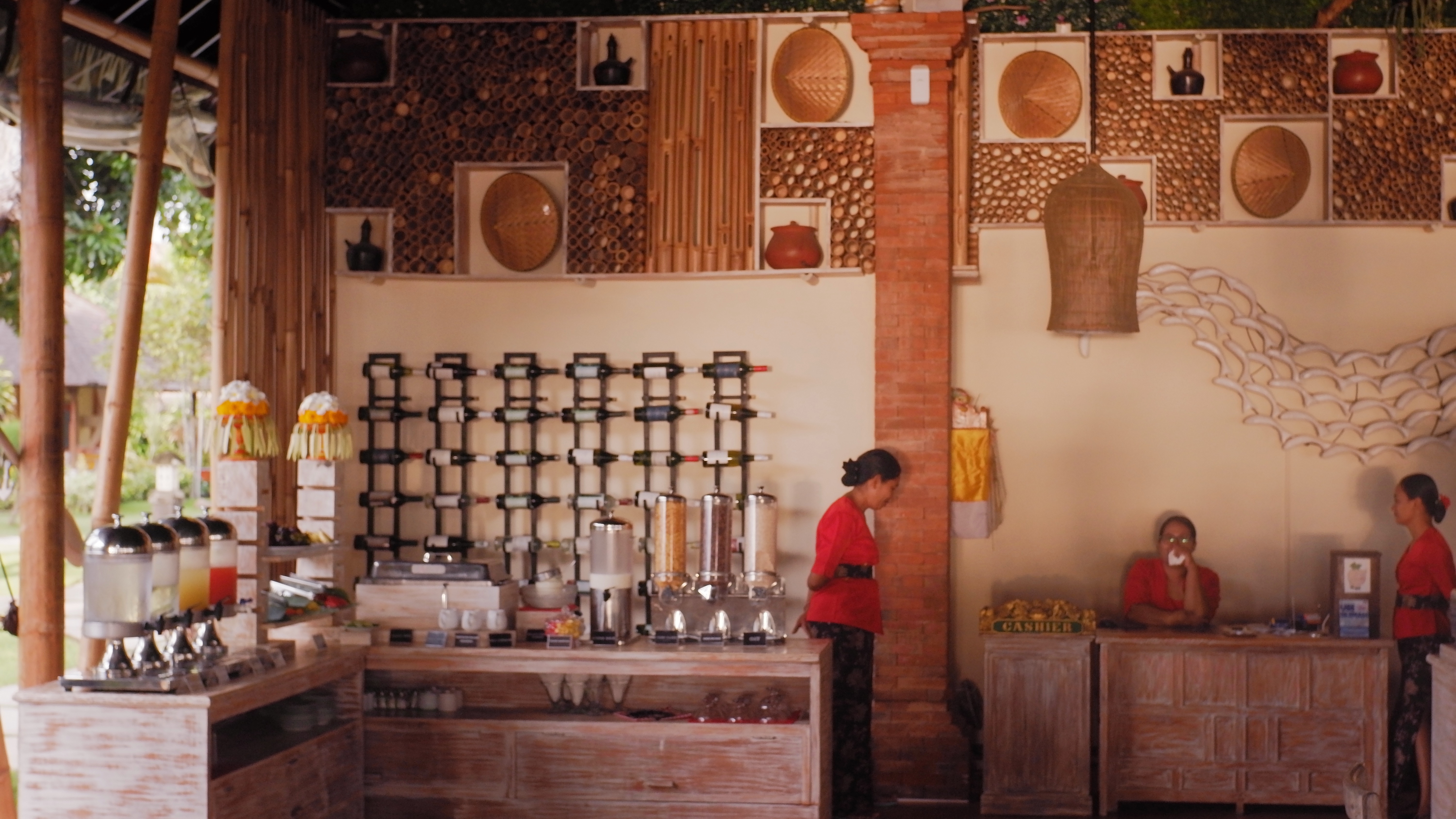 Poleng Resto Buffet Breakfast 1