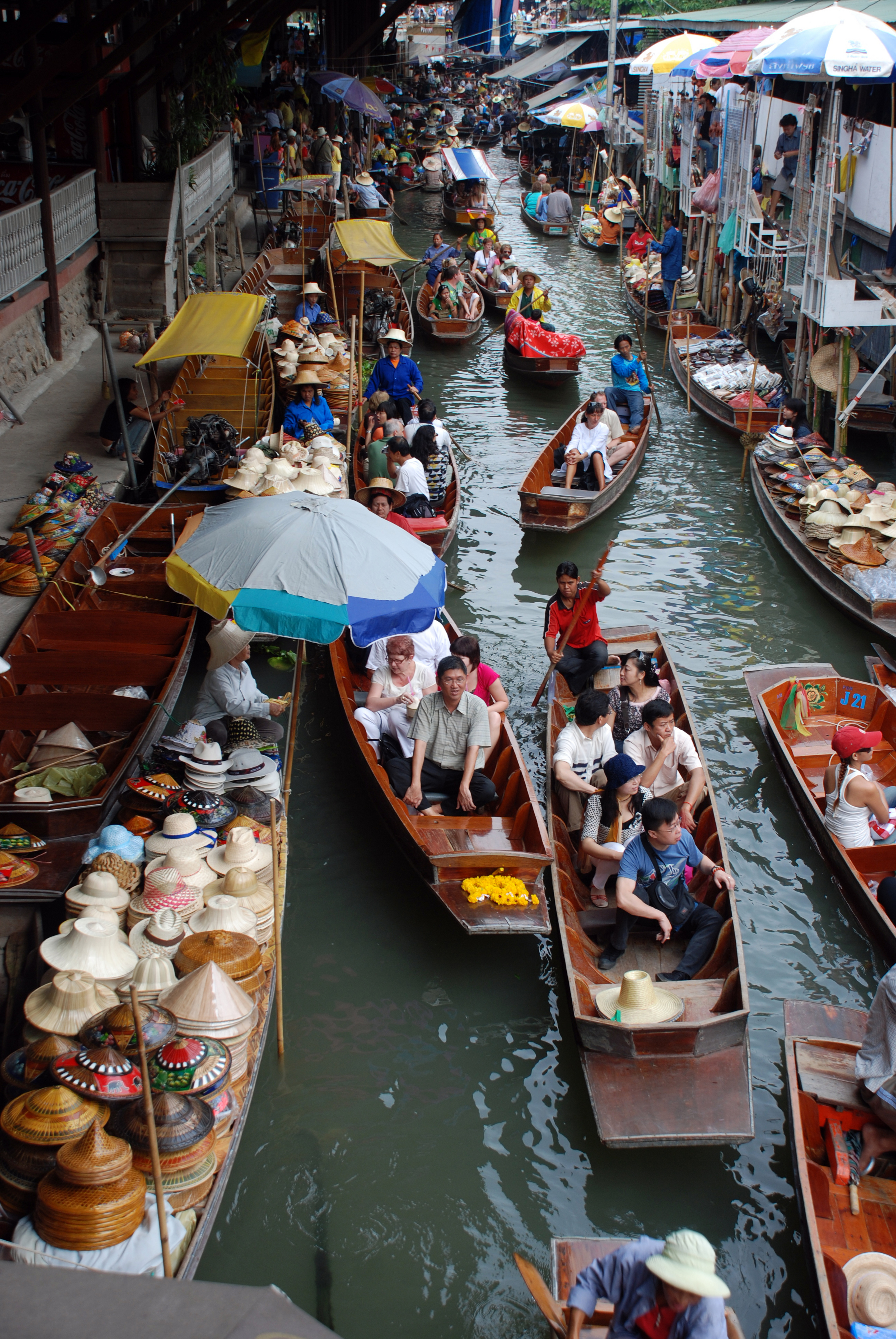 Mekong Delta Flydende Marked 10759177