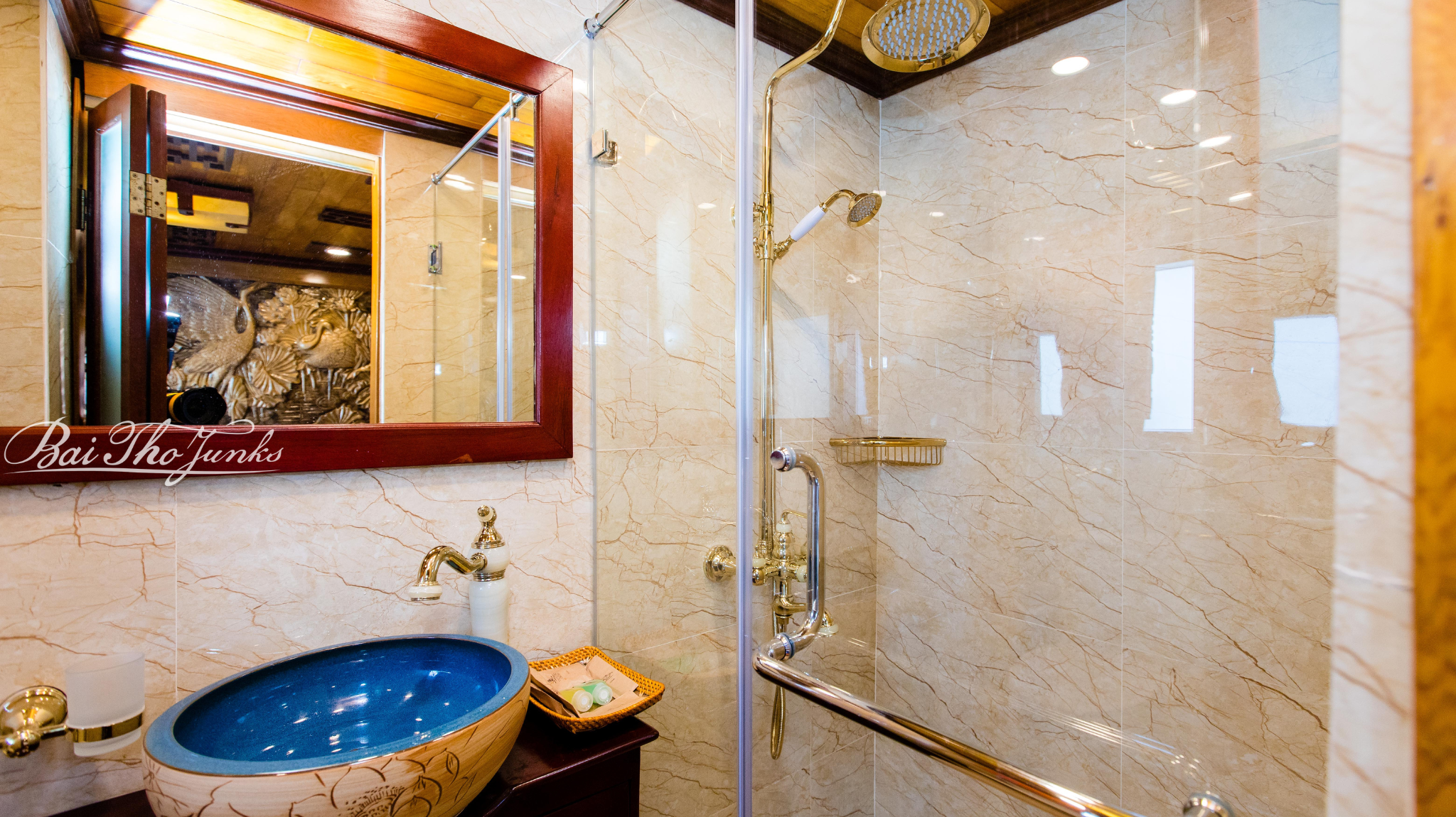 Victory Cruise Deluxe Ocean View (8)