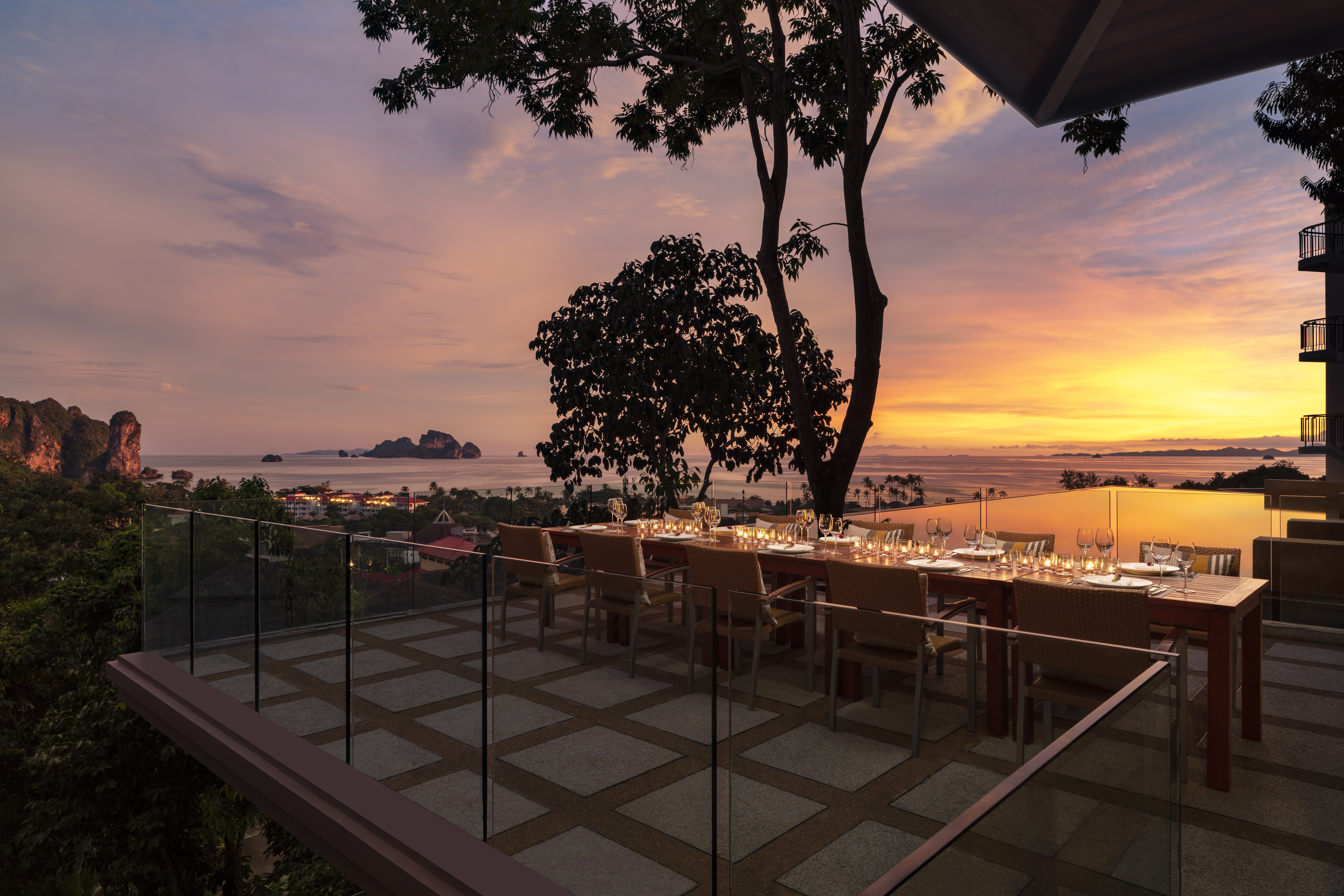 Avani Ao Nang Cliff Krabi Resort Restaurant The Cliff Restaurant Sunset Dining