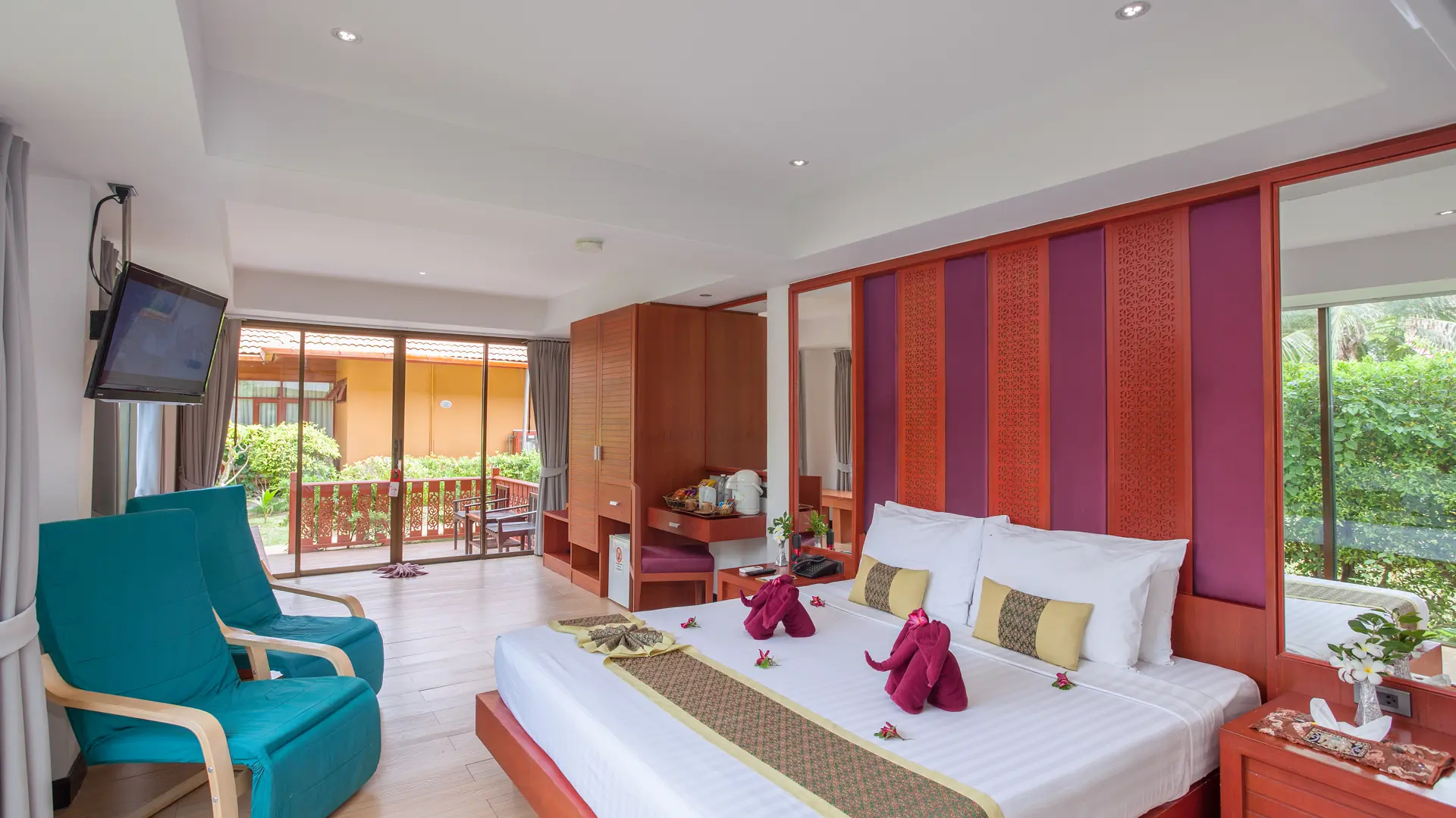 Superior Building 03