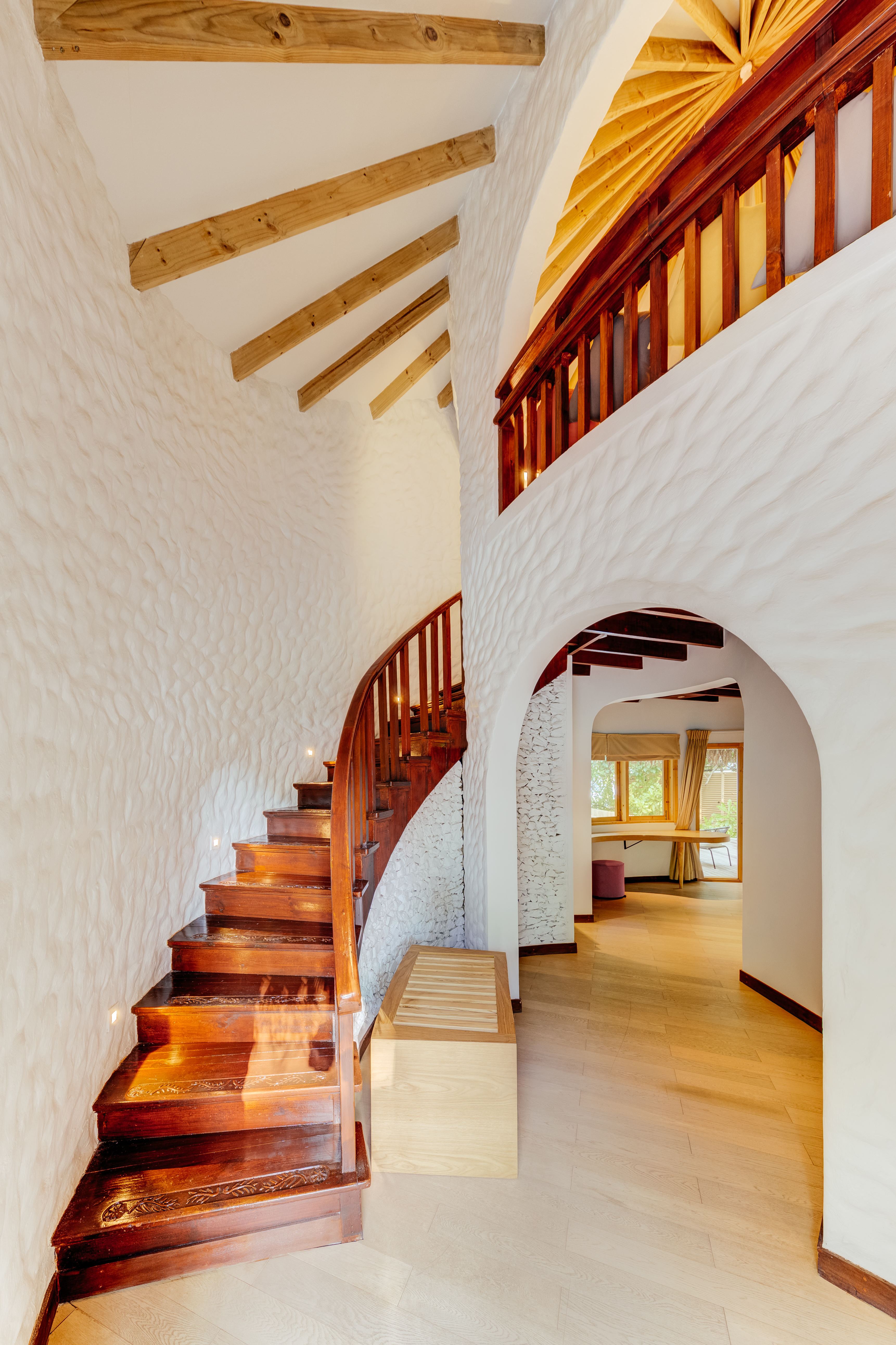 Beach Suite With Pool (Stairs To Bedroom)