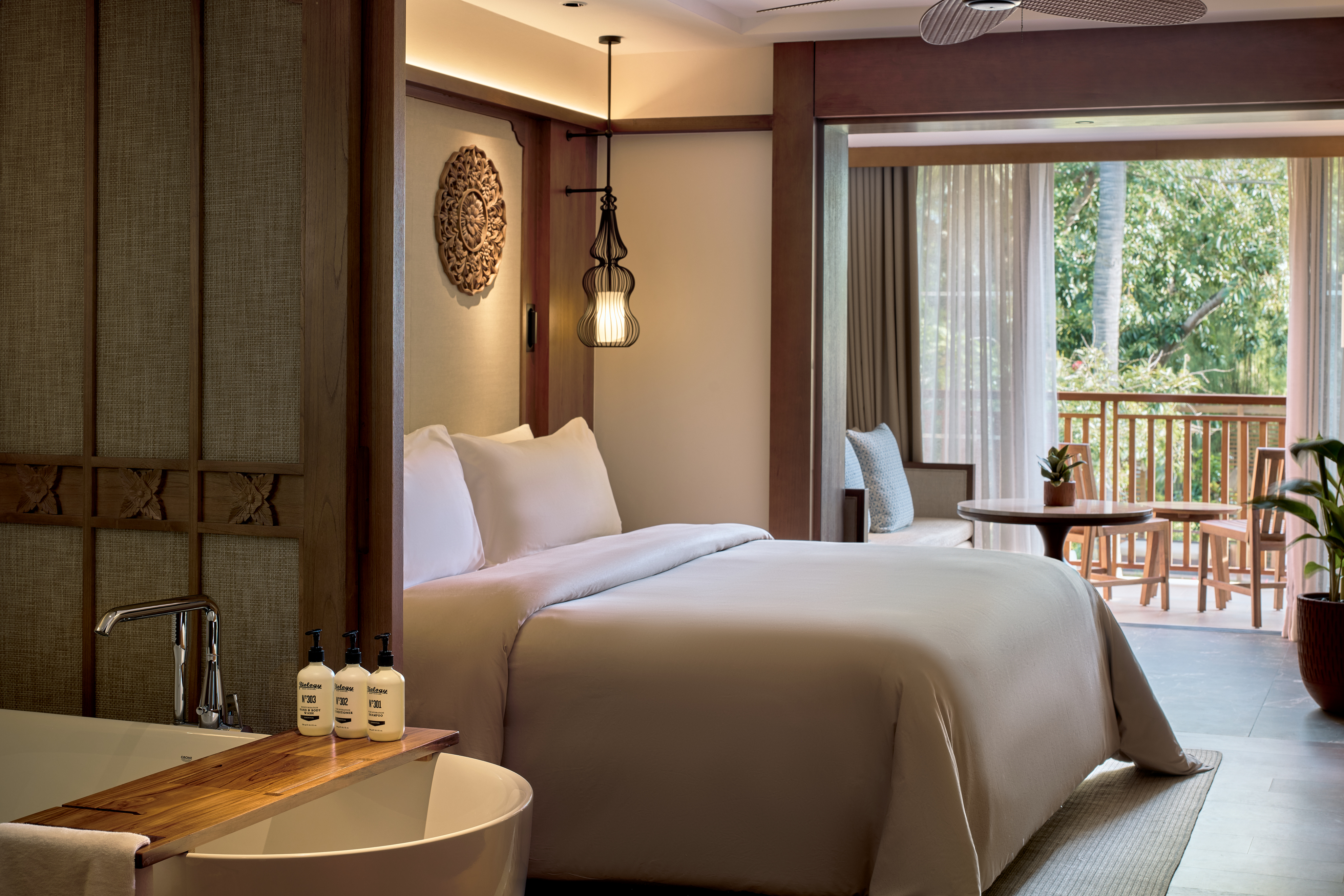 Junior Suite Garden View Bedroom